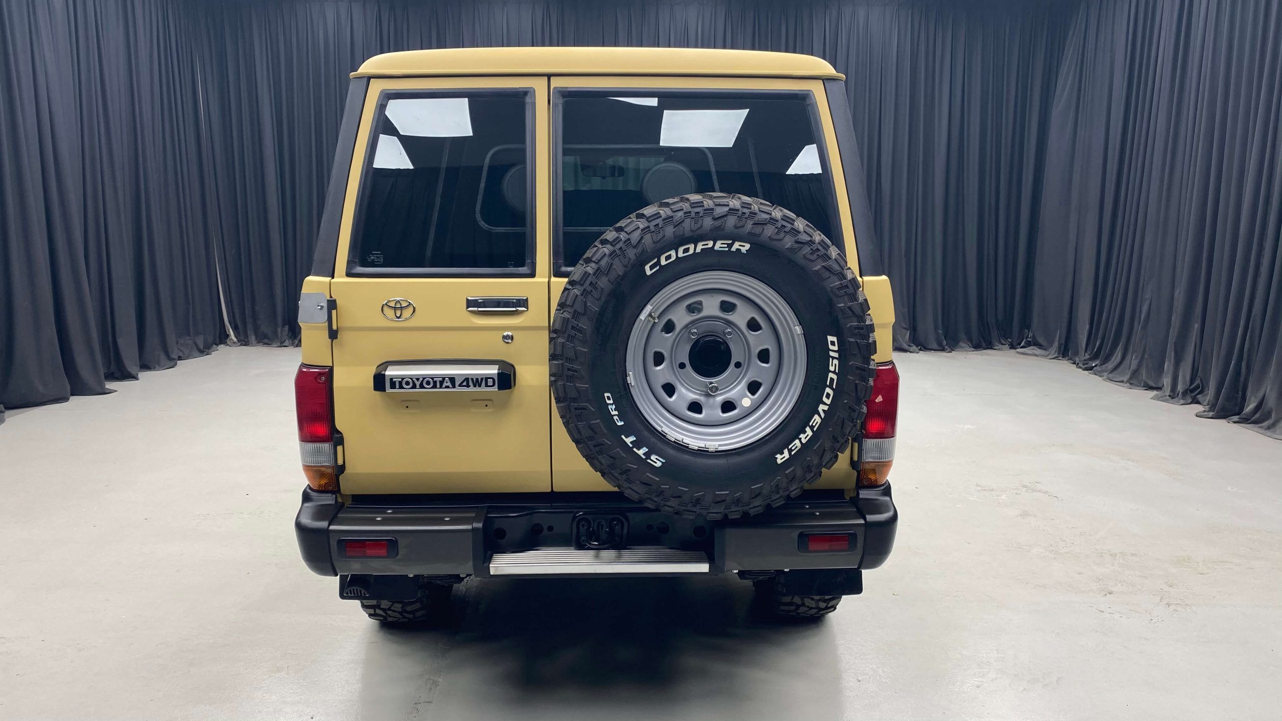 2560x1440 Armored Land Cruiser Bulletproof Toyota SUV: The Armored Group