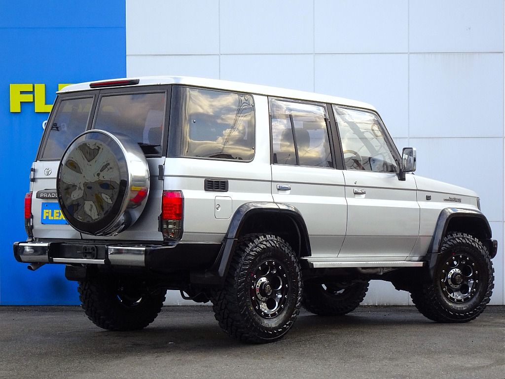 1024x768 Complete guide to Toyota Land Cruiser 71 and Land Cruiser 76: the 70 series