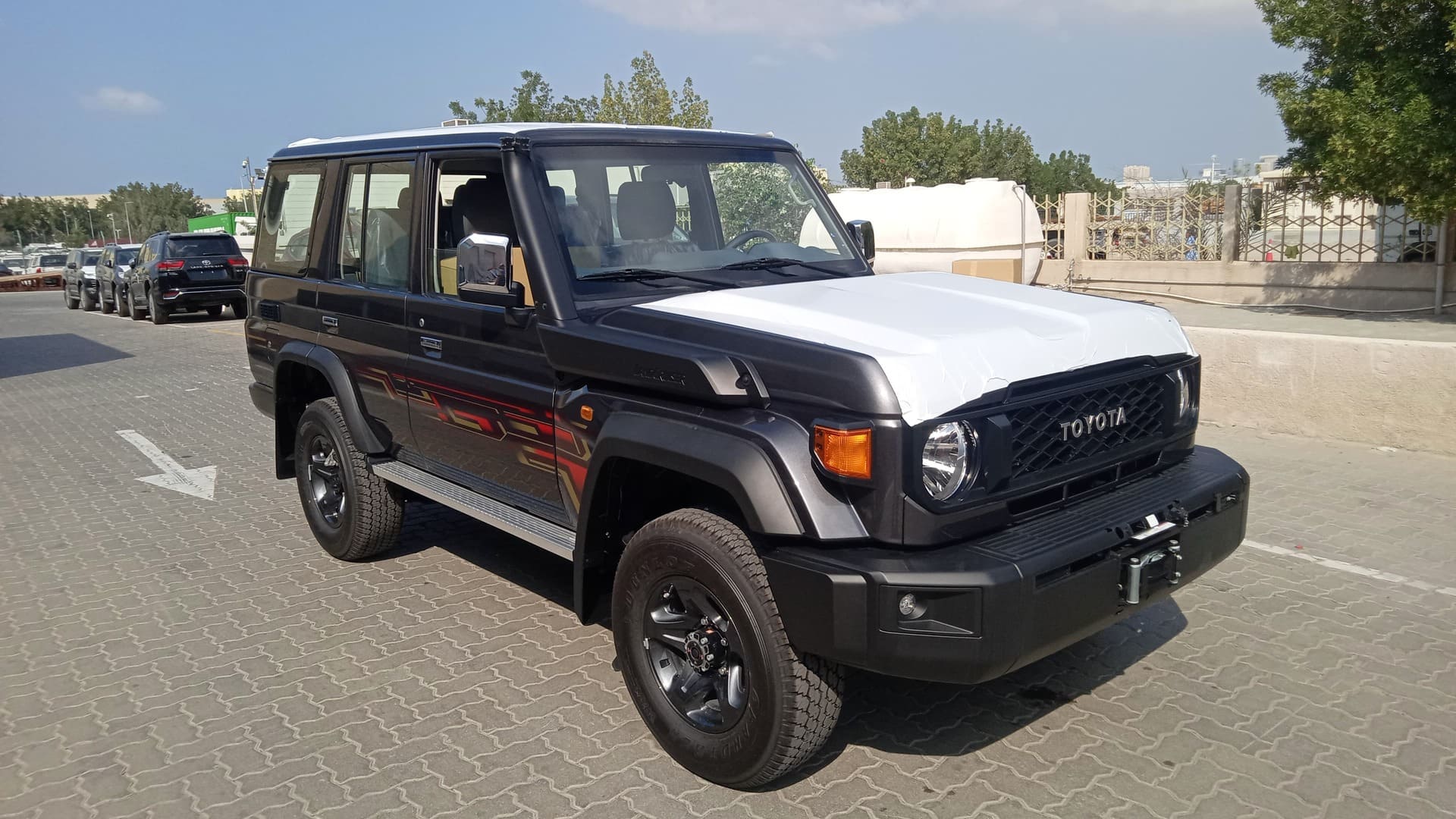 1920x1080 New Model Land Cruiser 76 G Grade 4x4 4.5L Diesel 5 Speed MT