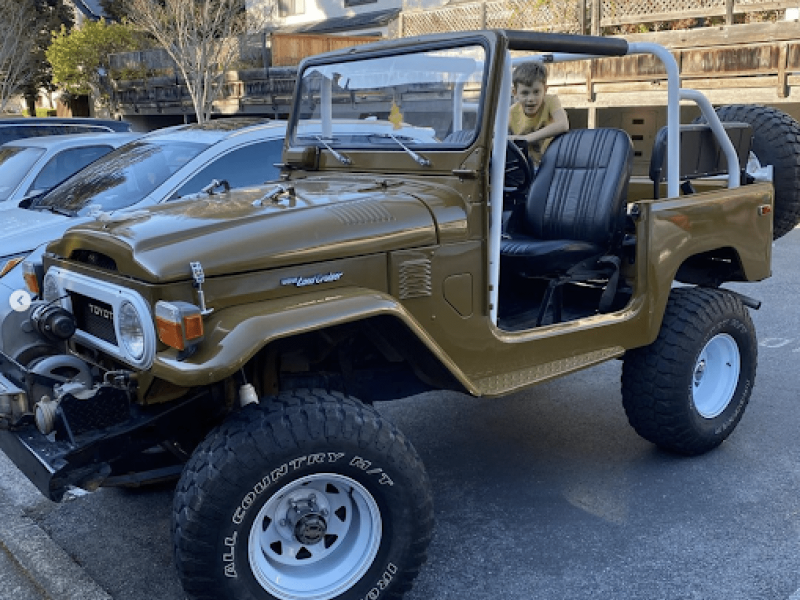 1600x1200 Toyota Land Cruiser