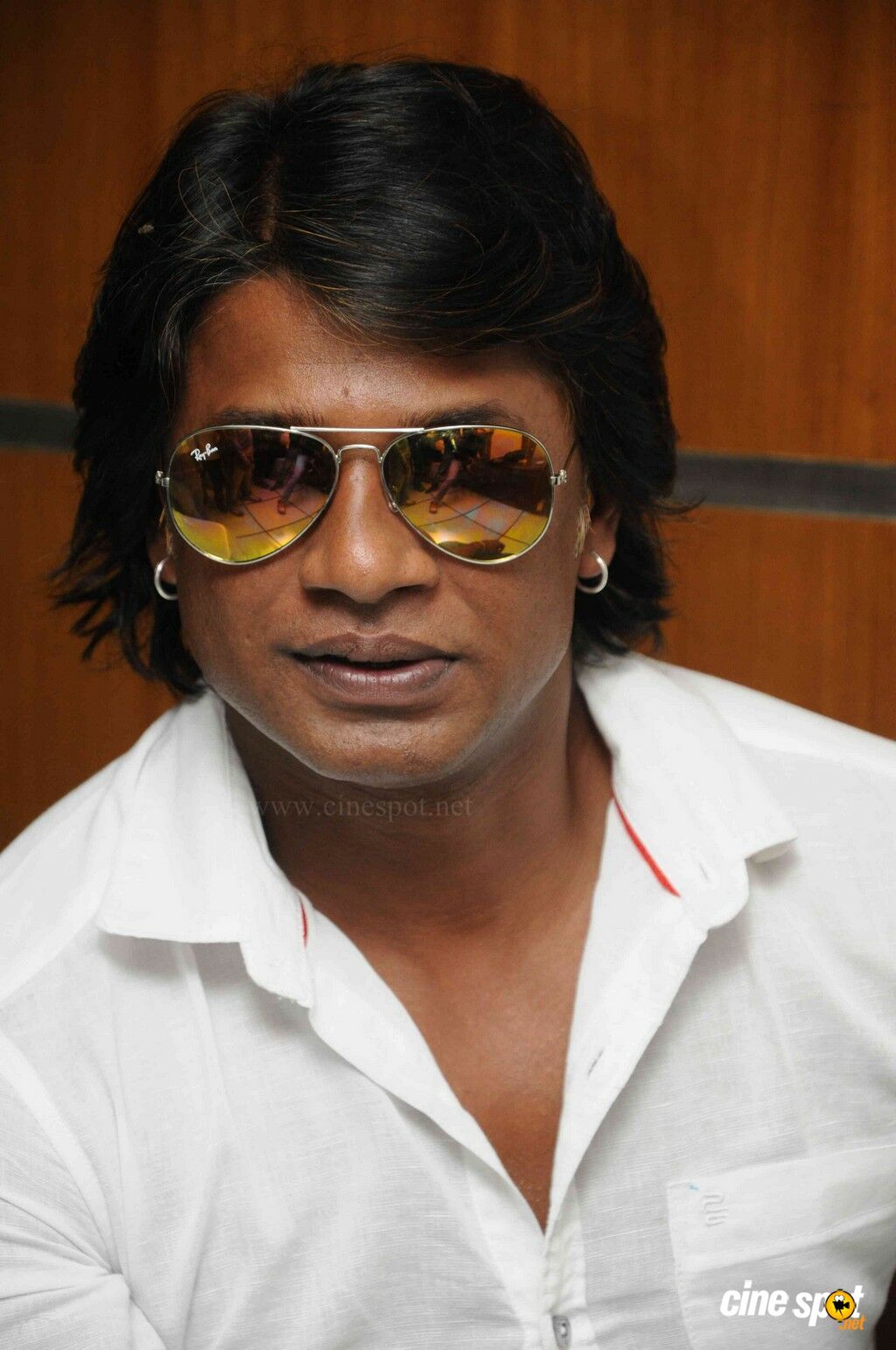 1024x1542 Duniya Vijay Wallpaper