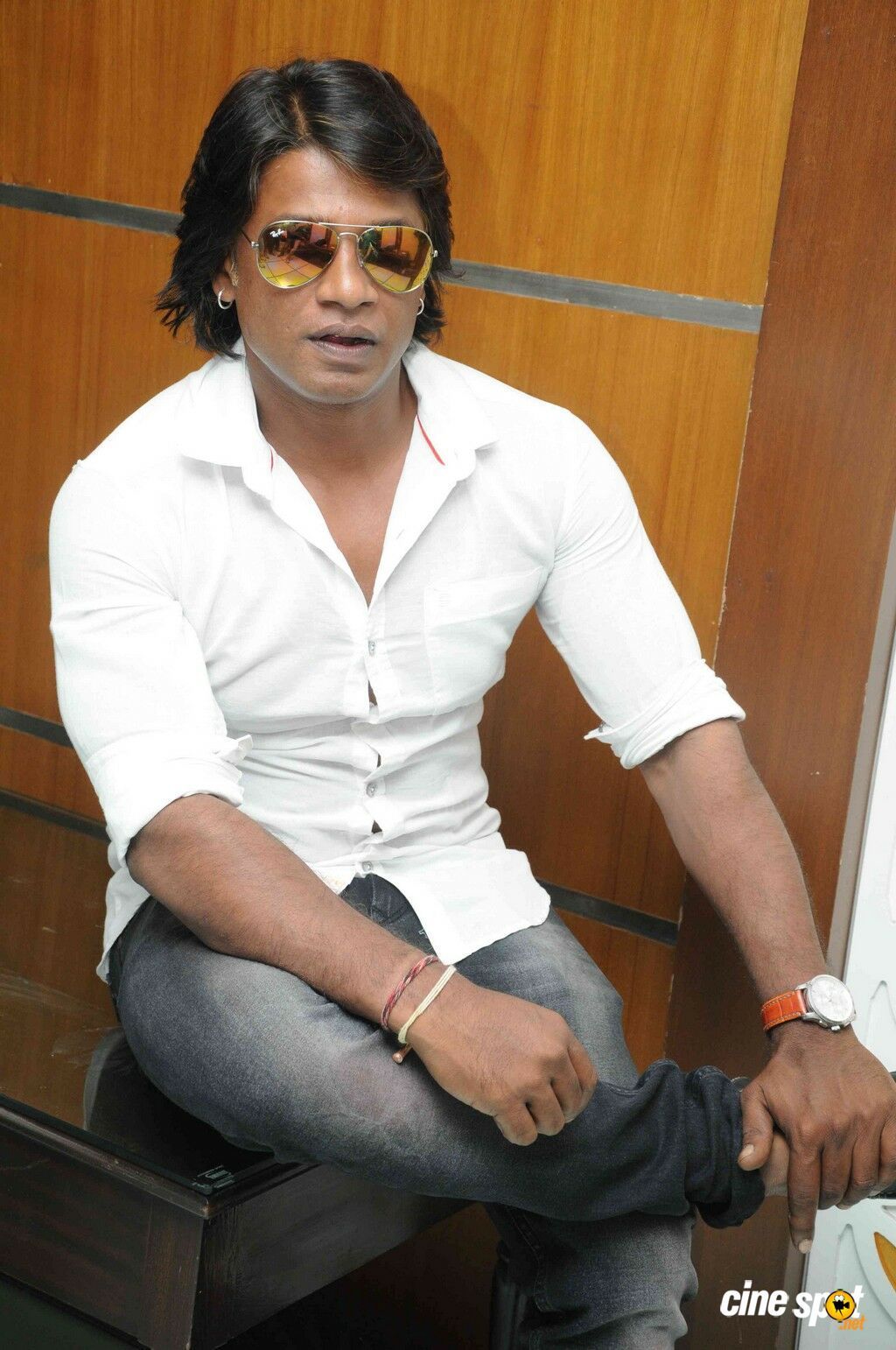 1024x1542 Duniya Vijay Wallpaper