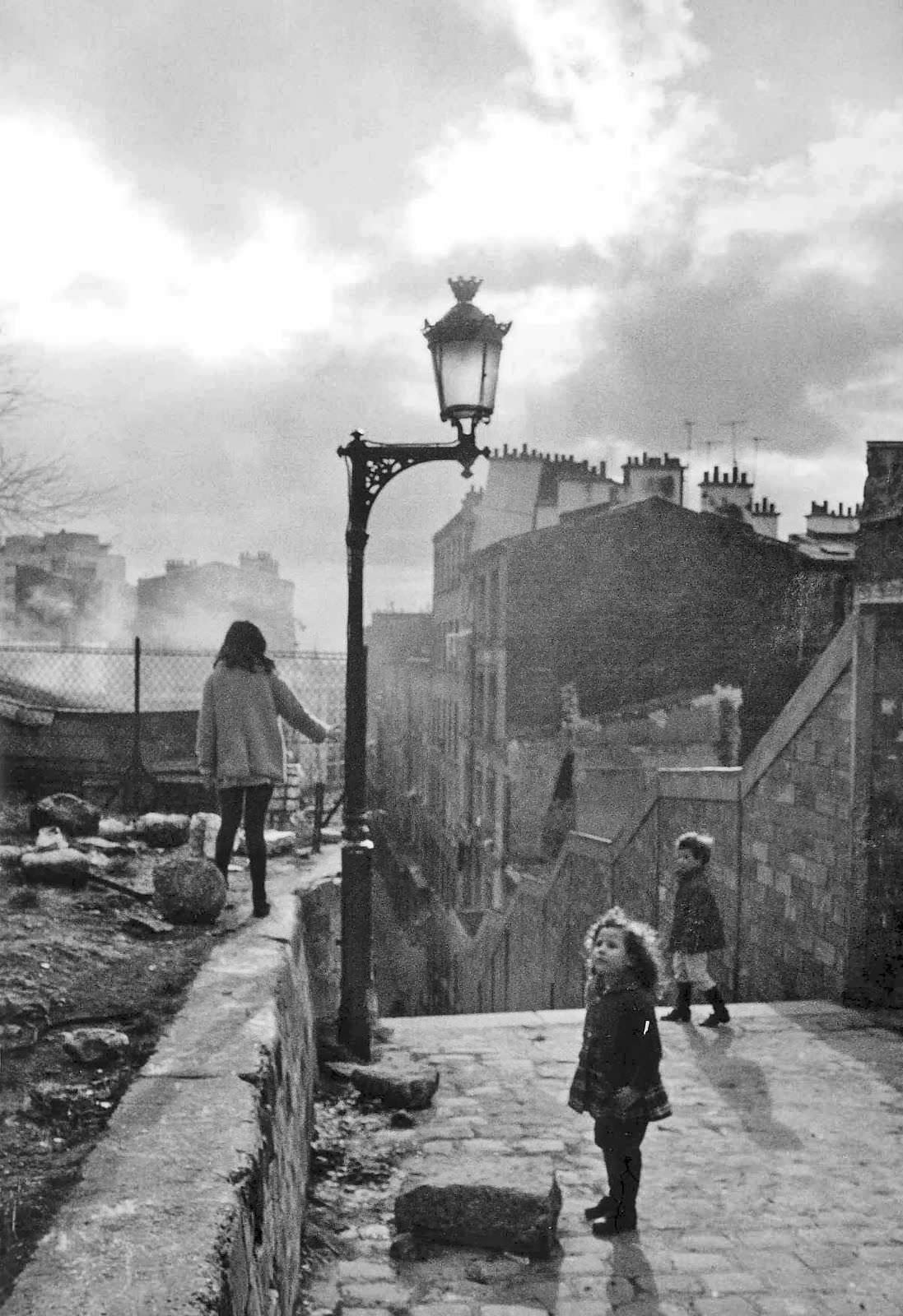 1097x1600 Robert Doisneau: the Poetic Approach to Street Photography