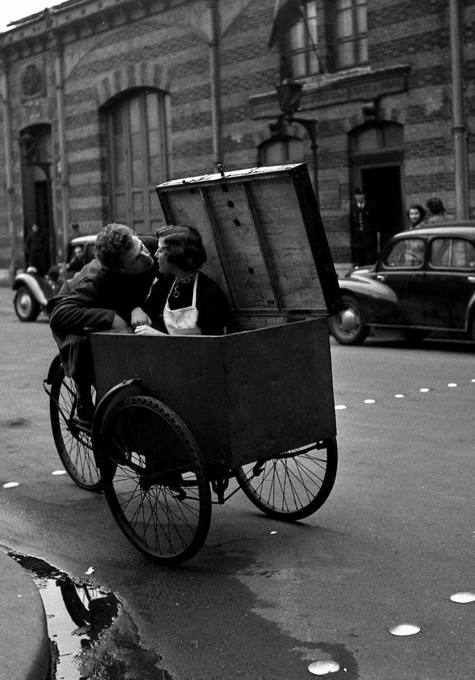 928x1327 Robert Doisneau: the Poetic Approach to Street Photography
