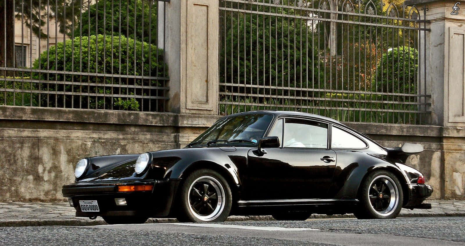 1600x845 Porsche 930 Wallpaper