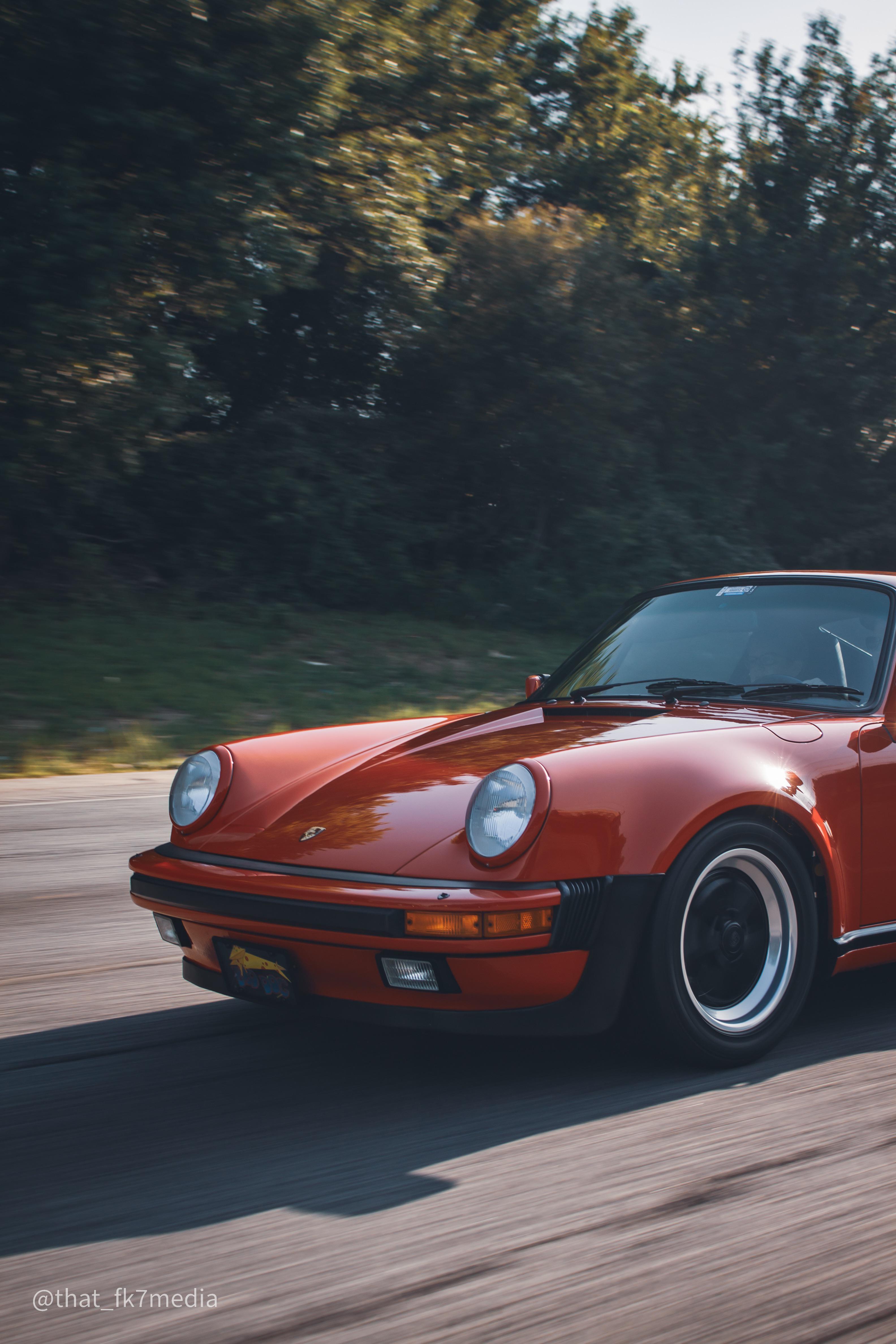 3168x4752 Porsche 930 Turbo (4752 x 3168)