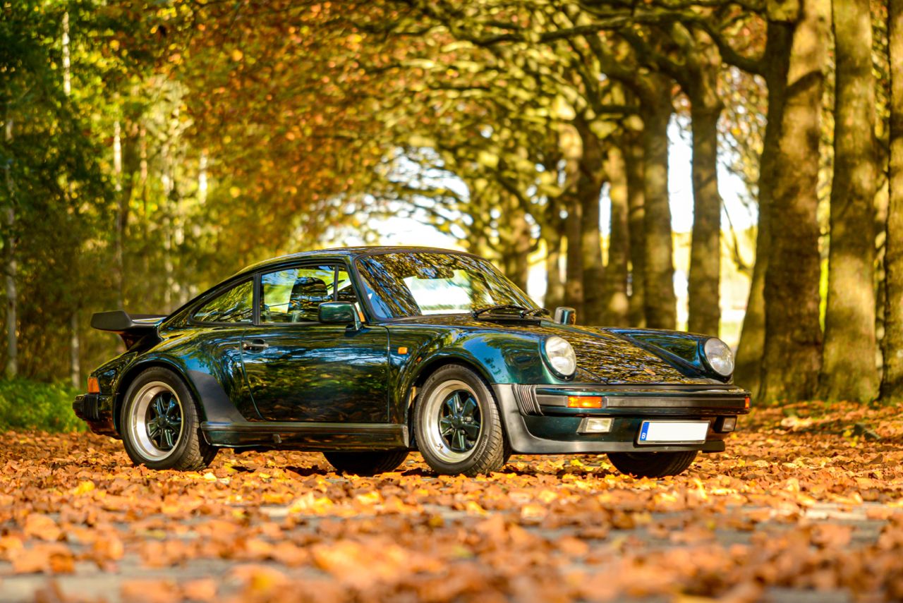1280x855 Porsche 911 turbo (930) · youngtimer.one