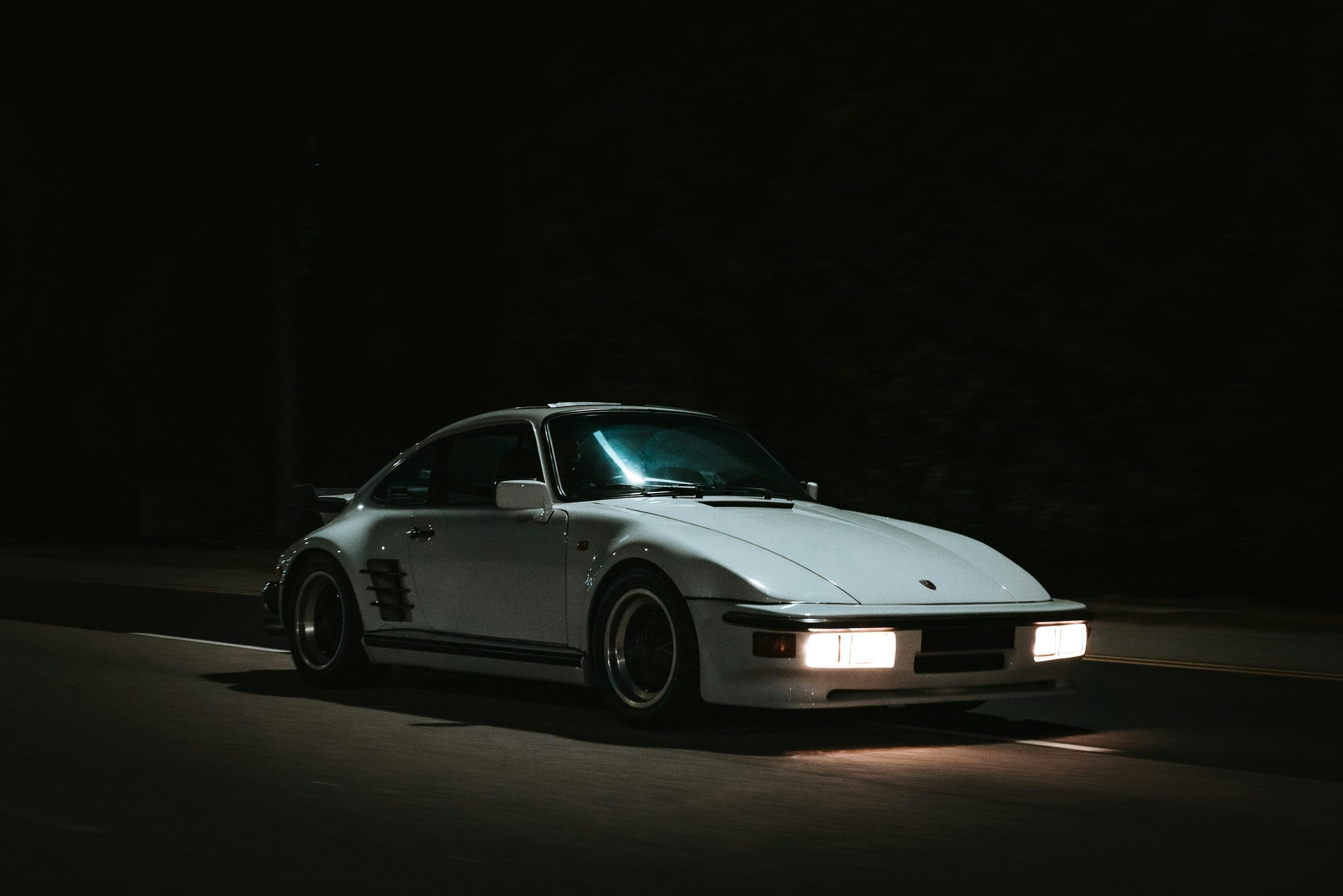 3000x2003 Porsche 930 Picture. Download Free Image