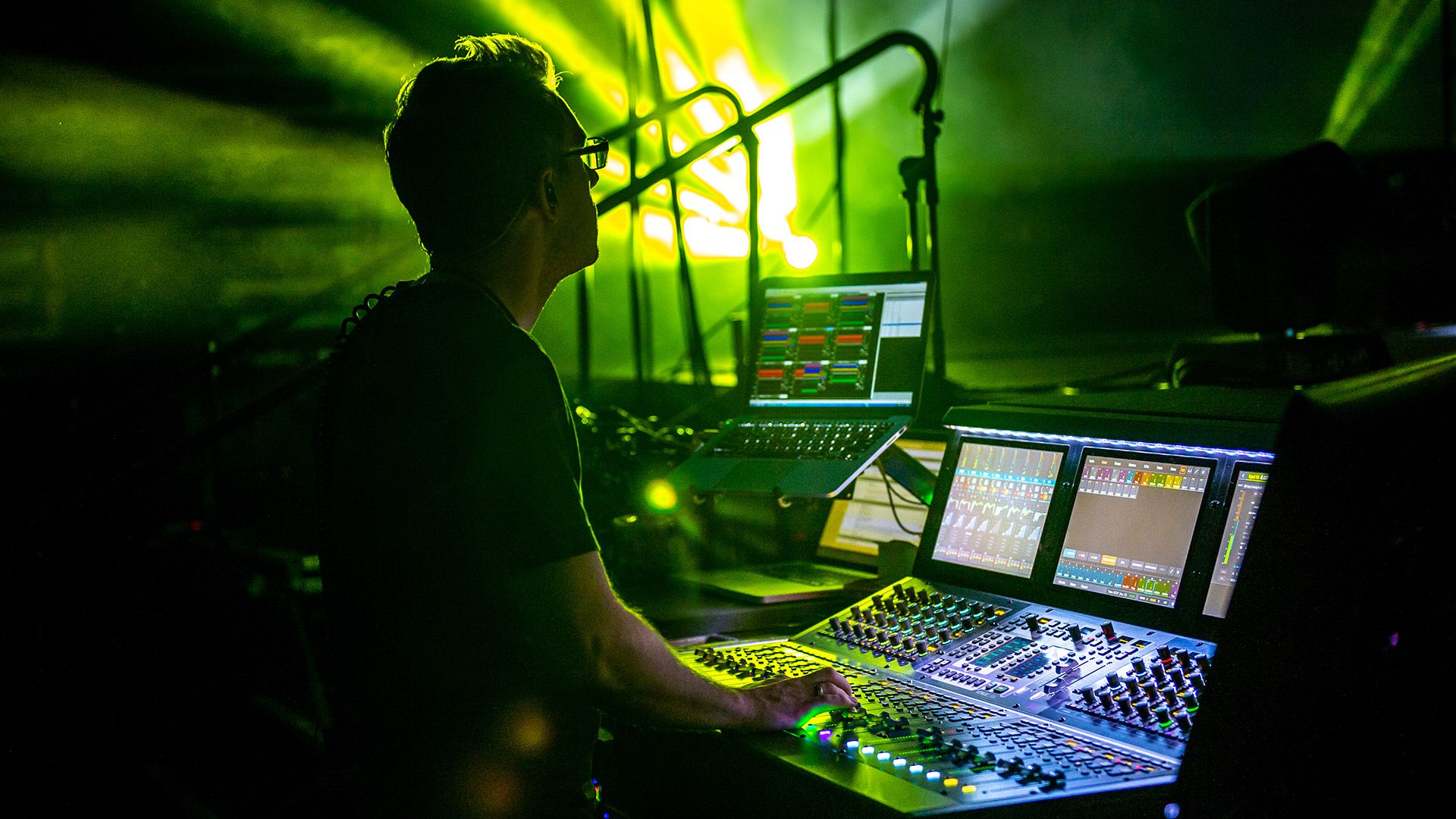 1920x1080 Behringer X32 & Church Audio Training