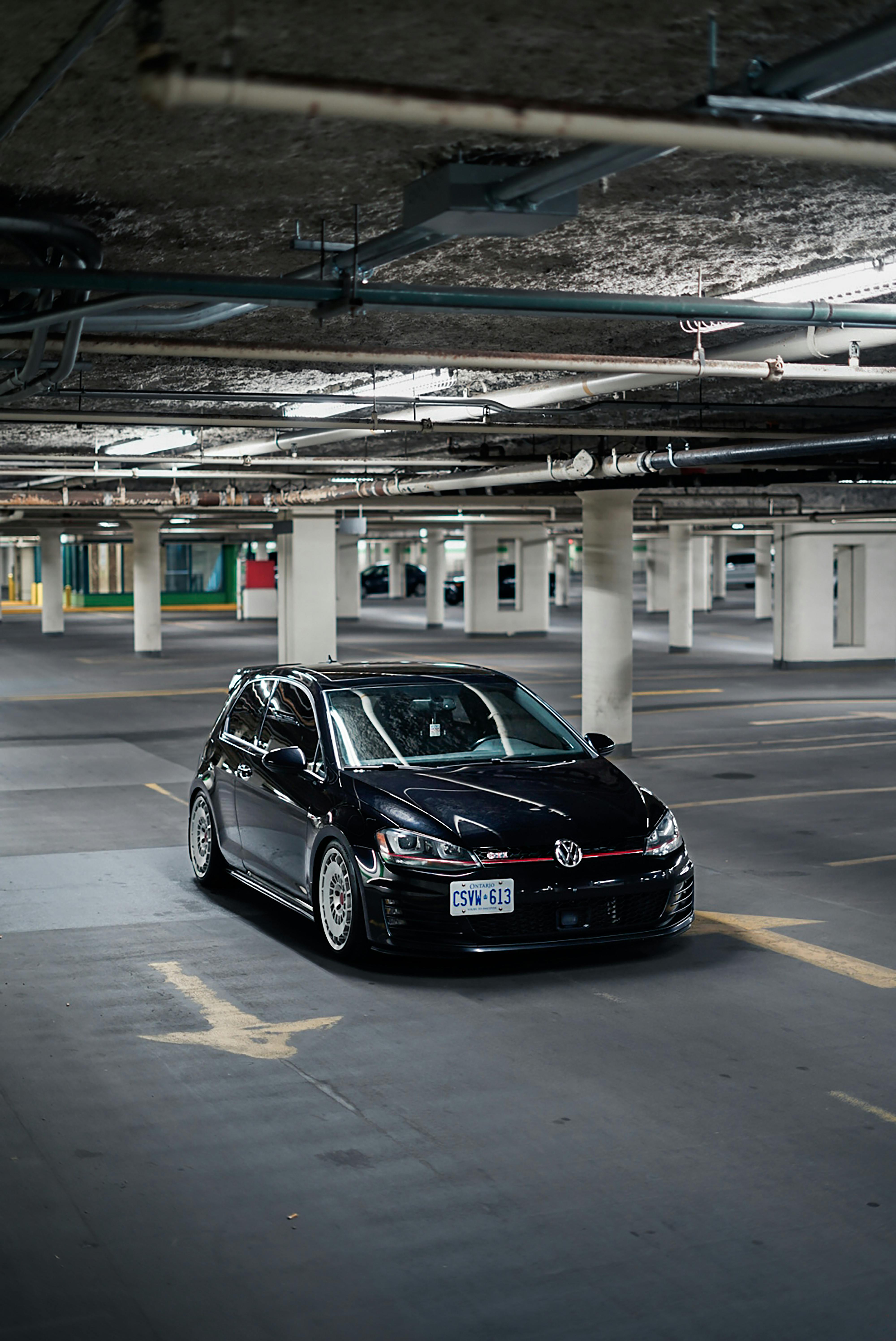4000x5985 Black Volkswagen Golf Mk7 · Free