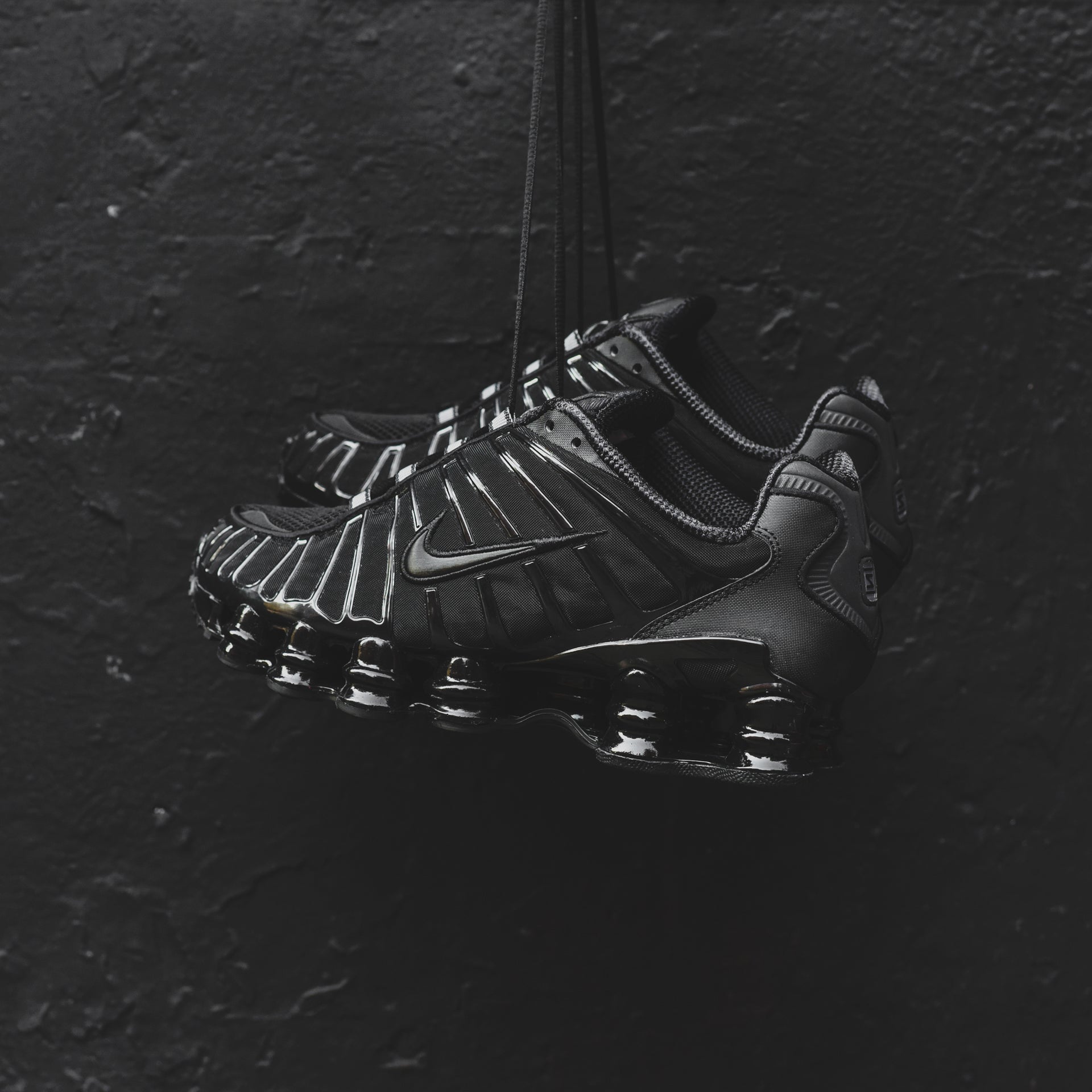 1920x1920 Nike Shox TL