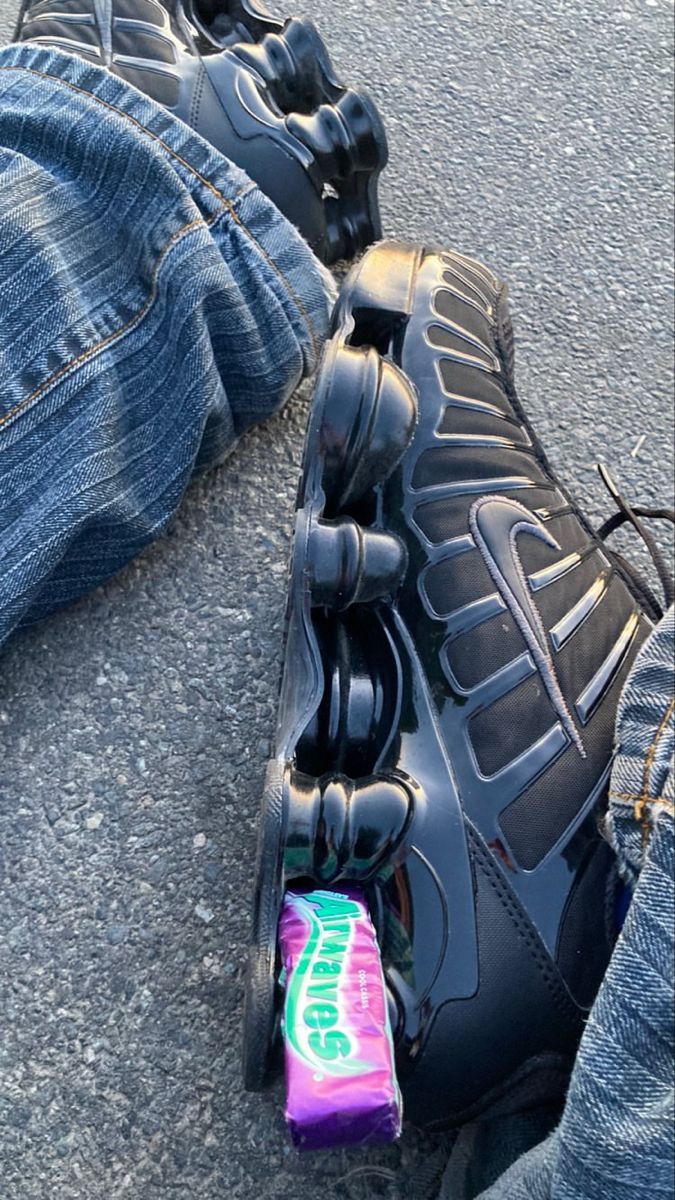 675x1200 shox airwaves