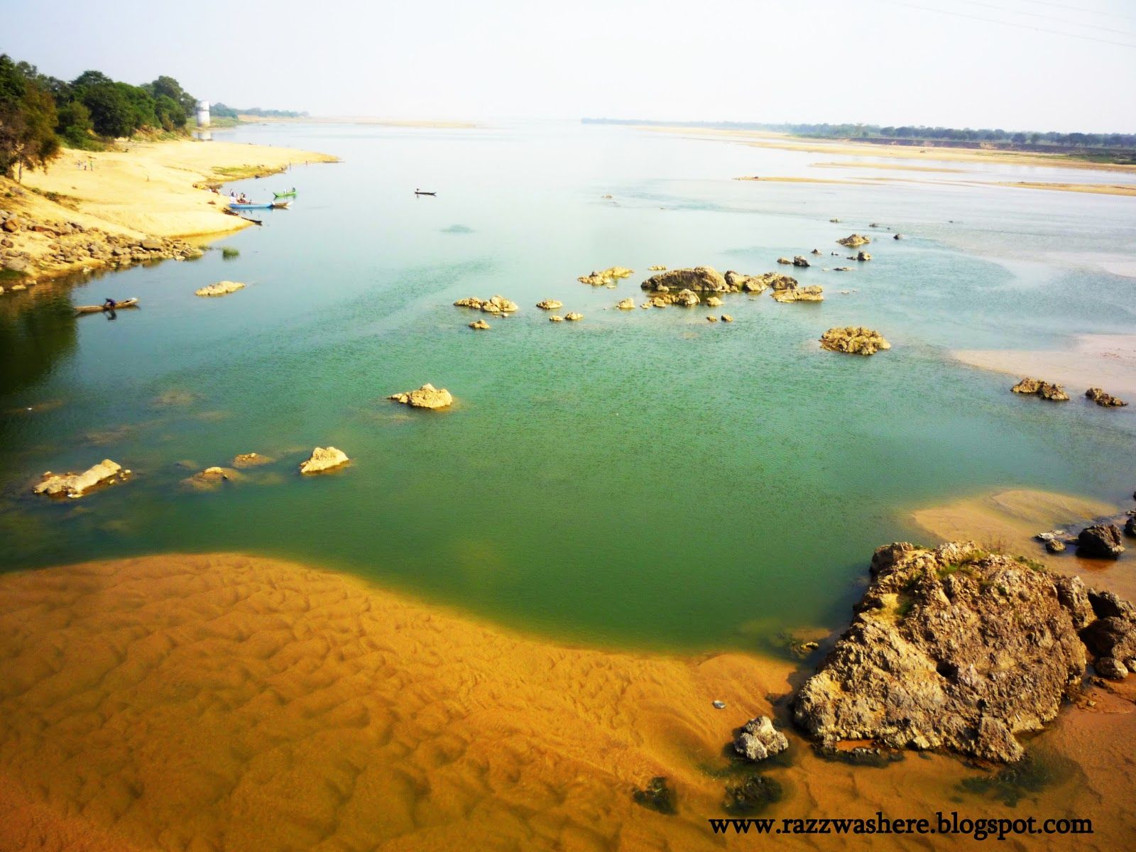 1600x1200 Razzaq Was Here: River Mahanadi at Chandrapur, Chhattisgarh
