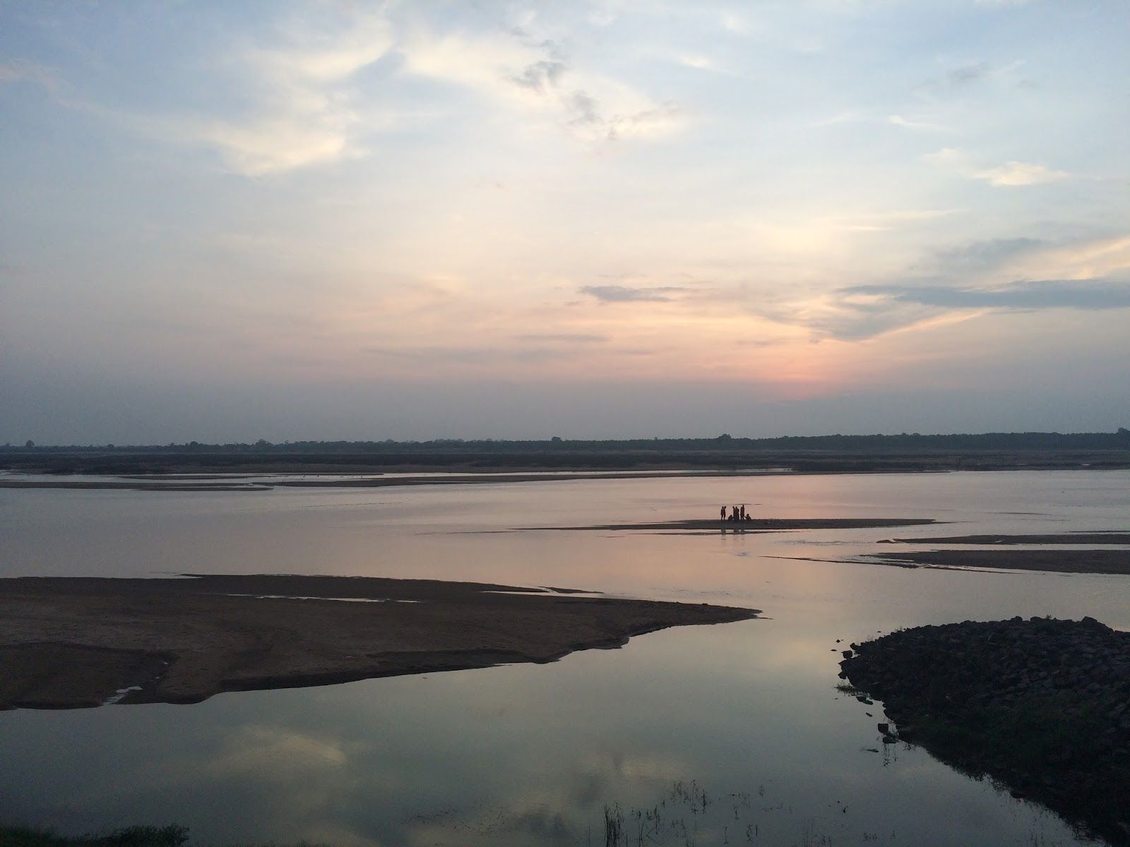 1600x1200 Food For Thought: A Thought Provoking Sunset And A Memorable Experience At The Mighty Mahanadi, Chhattisgarh A Photo Essay