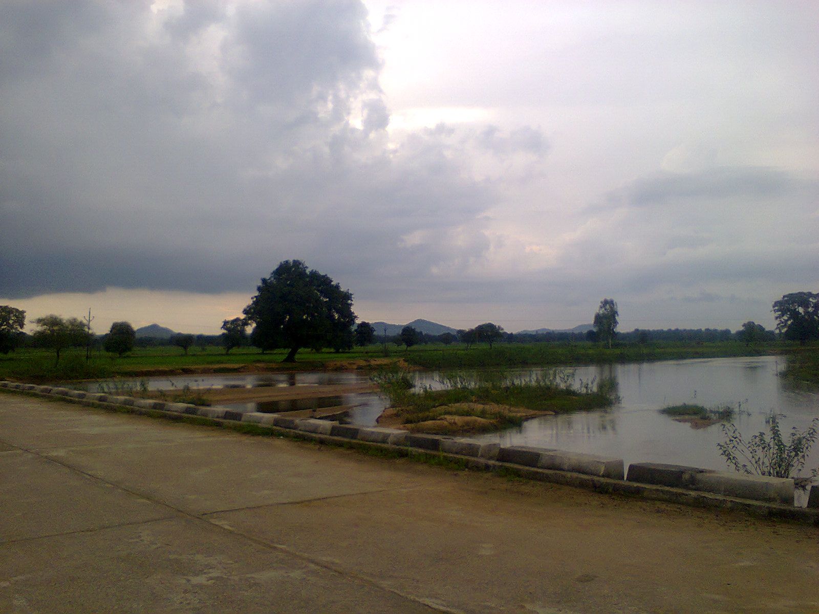 1600x1200 Kanker Budeli, Mahanadi ( Chattishgarah )