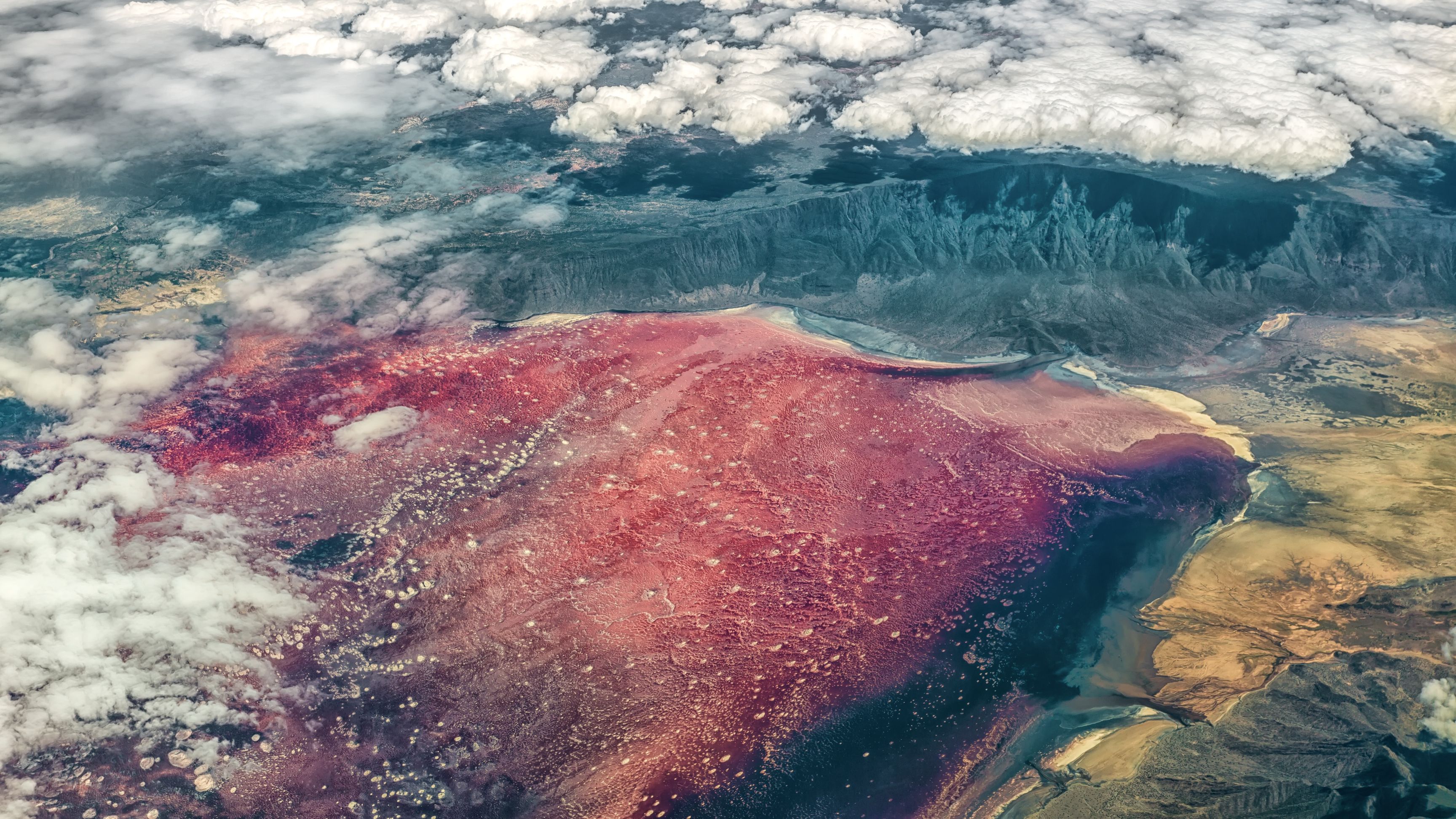 3456x1944 Lake Natron: The Caustic, Blood Red Lake In Tanzania That Turns Animals To 'stone'