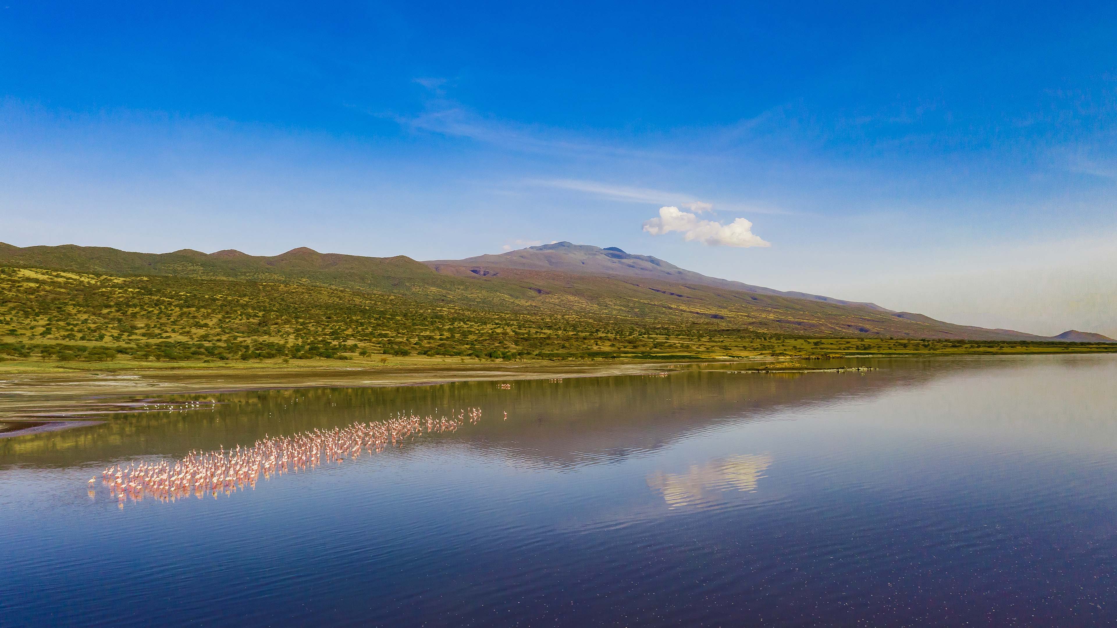 3840x2160 Greater Lake Natron Landscape