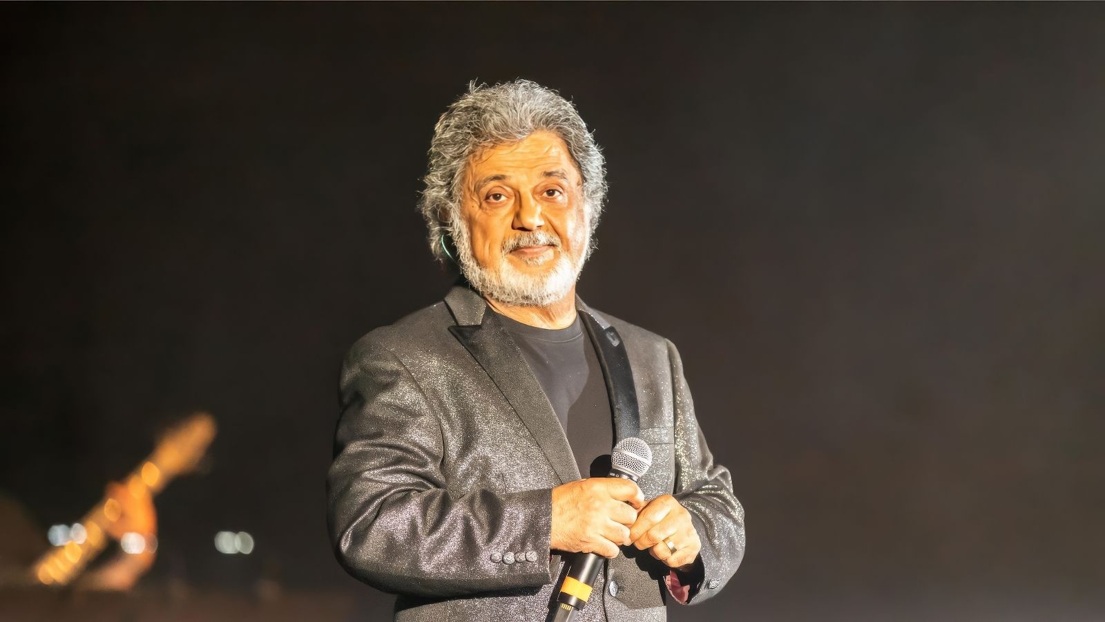 1600x900 Dariush Eghbali Tickets, Concerts & Tour Dates 2026