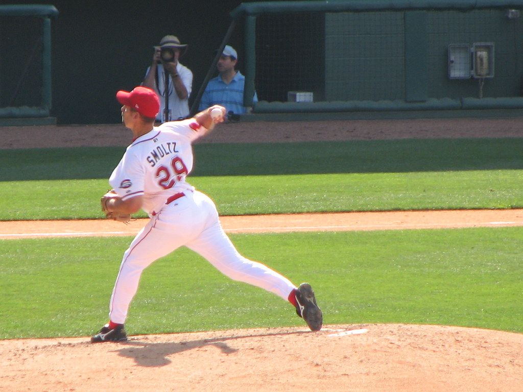 1024x768 John Smoltz Pitches For Greenville Drive 5 31 09