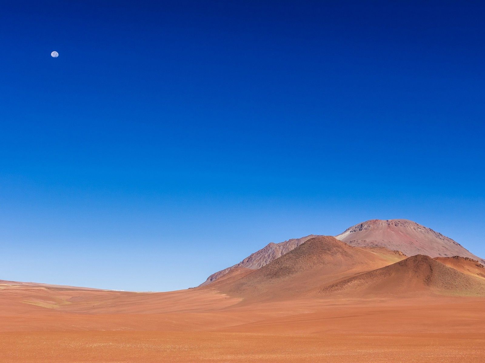 1600x1200 Landscape Clear Sky Wallpaper