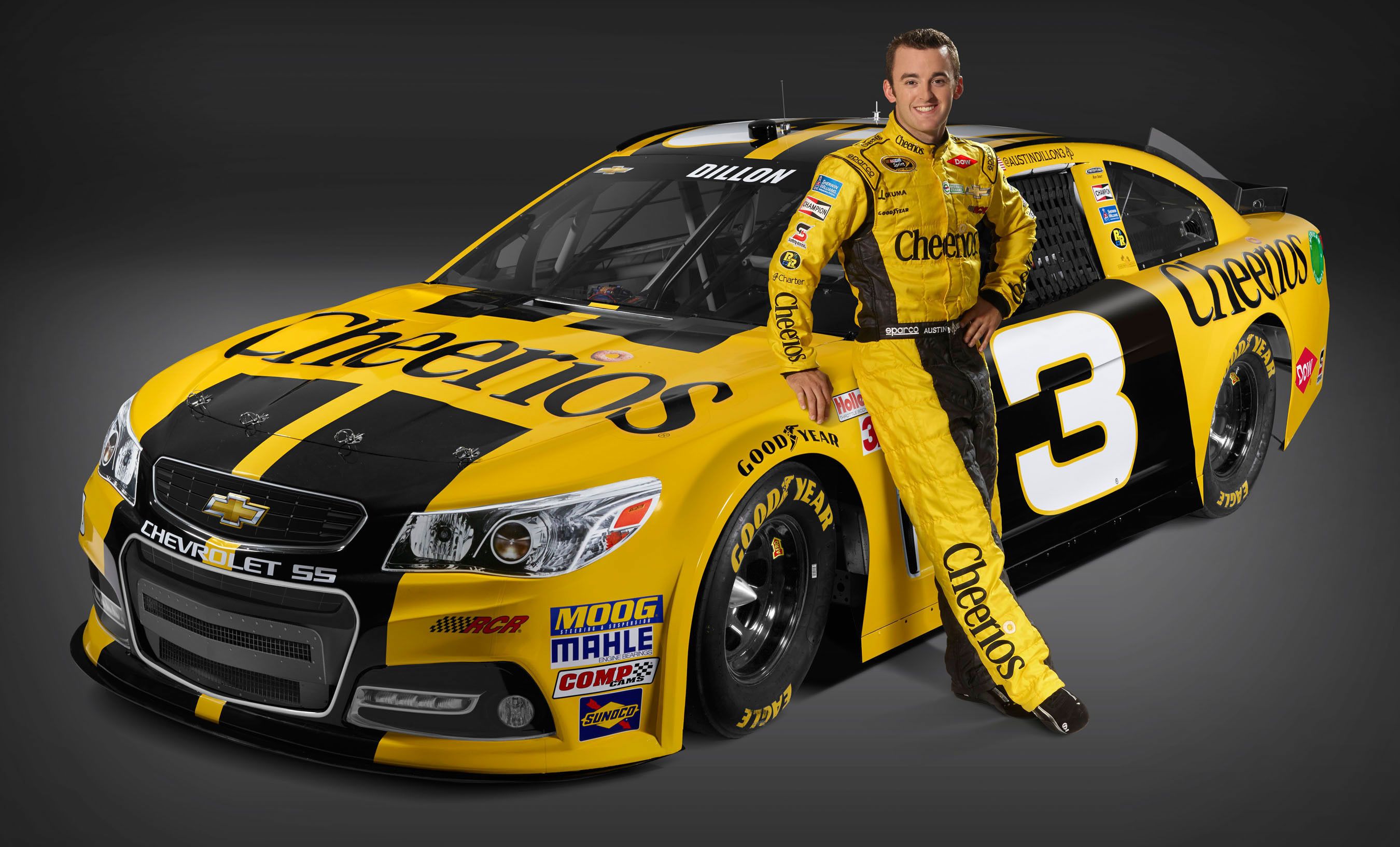 2700x1633 Austin Dillon, Cheerios Racing Make Donation To Three Square Food Bank To Benefit Families In Need