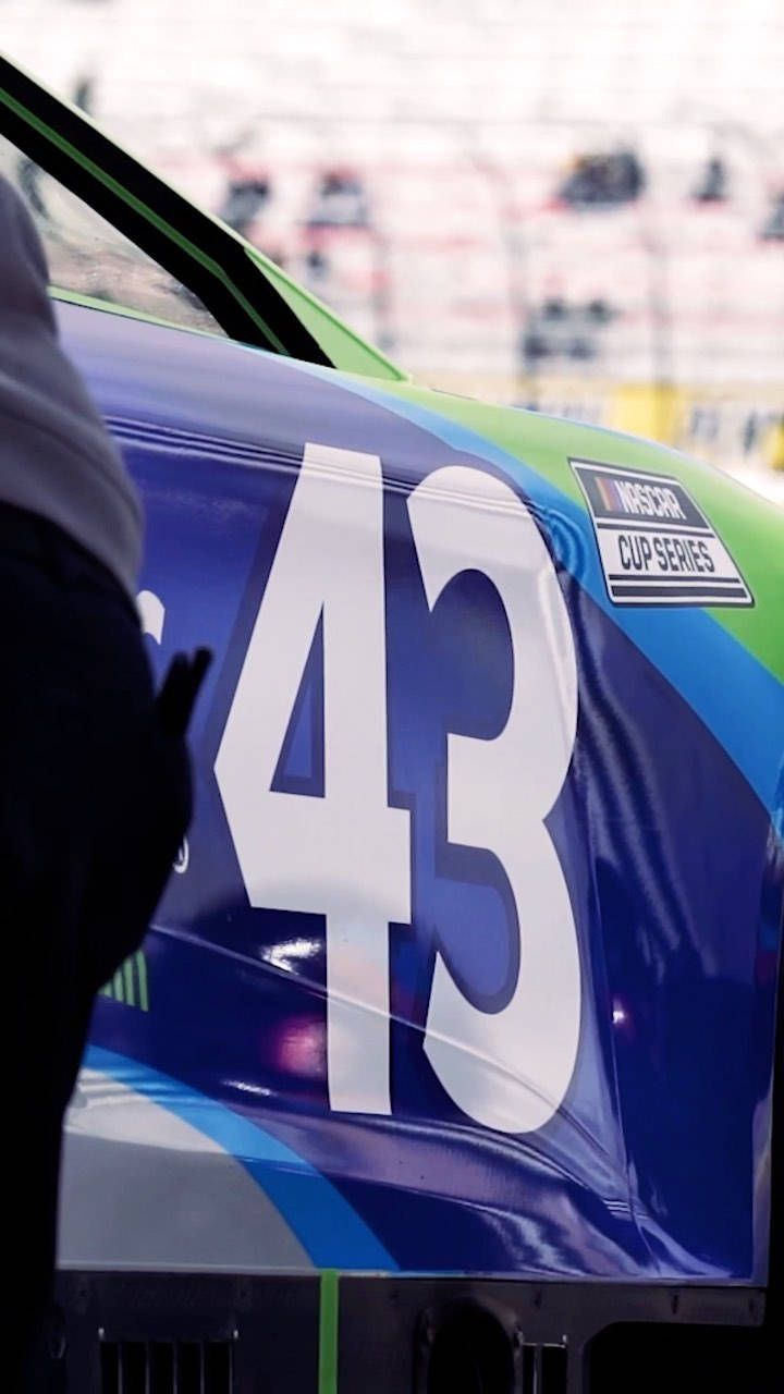 720x1280 Download Jersey Number Of Erik Jones Wallpaper