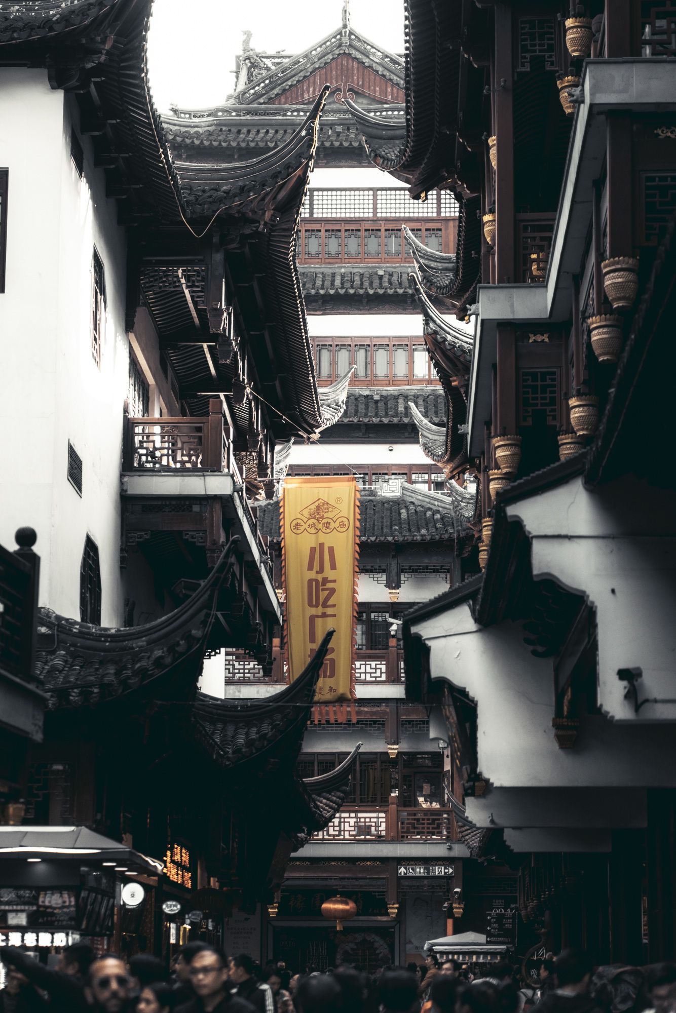 1334x2000 Yu Garden / 豫园 - Behance