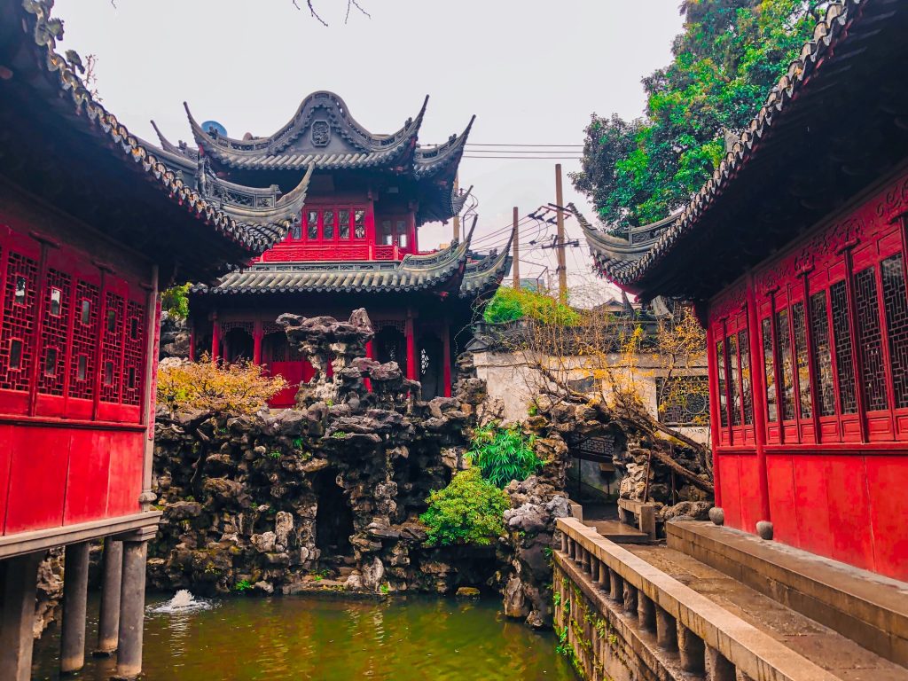1024x768 Visiting The Famous Shanghai's Yu Garden with Arielle Abroad