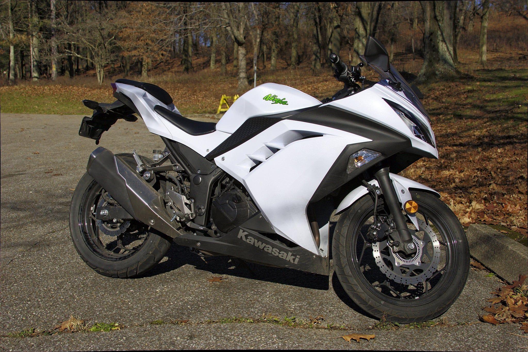 2048x1365 Kawasaki Ninja wallpaper HD High Quality