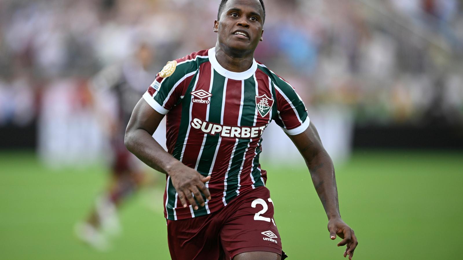 1600x900 Wolves ficha al delantero colombiano Jhon Arias de Fluminense