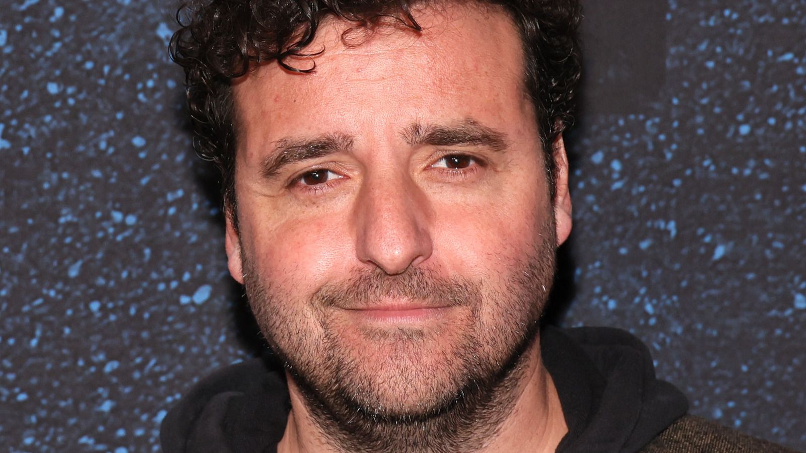1600x900 Why David Krumholtz Believes Bernard The Elf Was Such A Standout In The Santa Clause