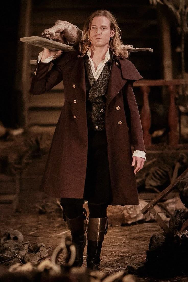 736x1102 Lestat clothes. Lestat de lioncourt outfits, Lestat de lioncourt costume, Interview with the vampire lestat