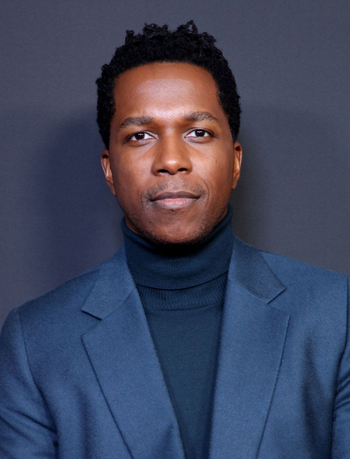 1220x1600 Leslie Odom, Jr. Hamilton, Broadway, Aaron Burr, & Biography