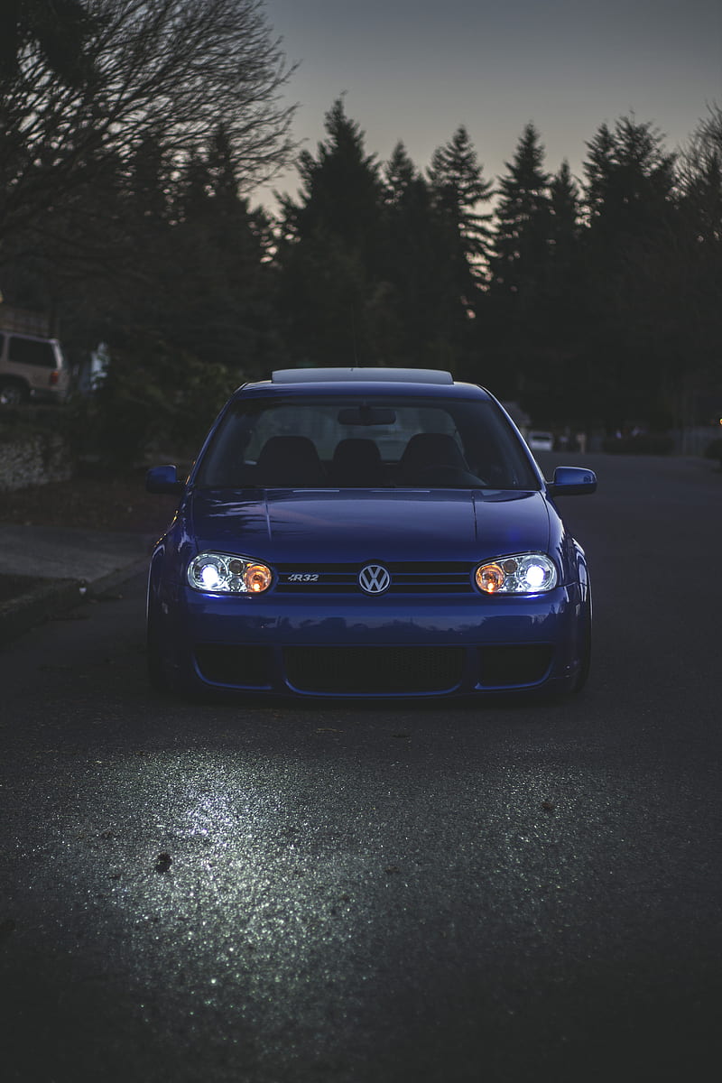 800x1200 Volkswagen golf, volkswagen, car, blue, front view, HD phone wallpaper
