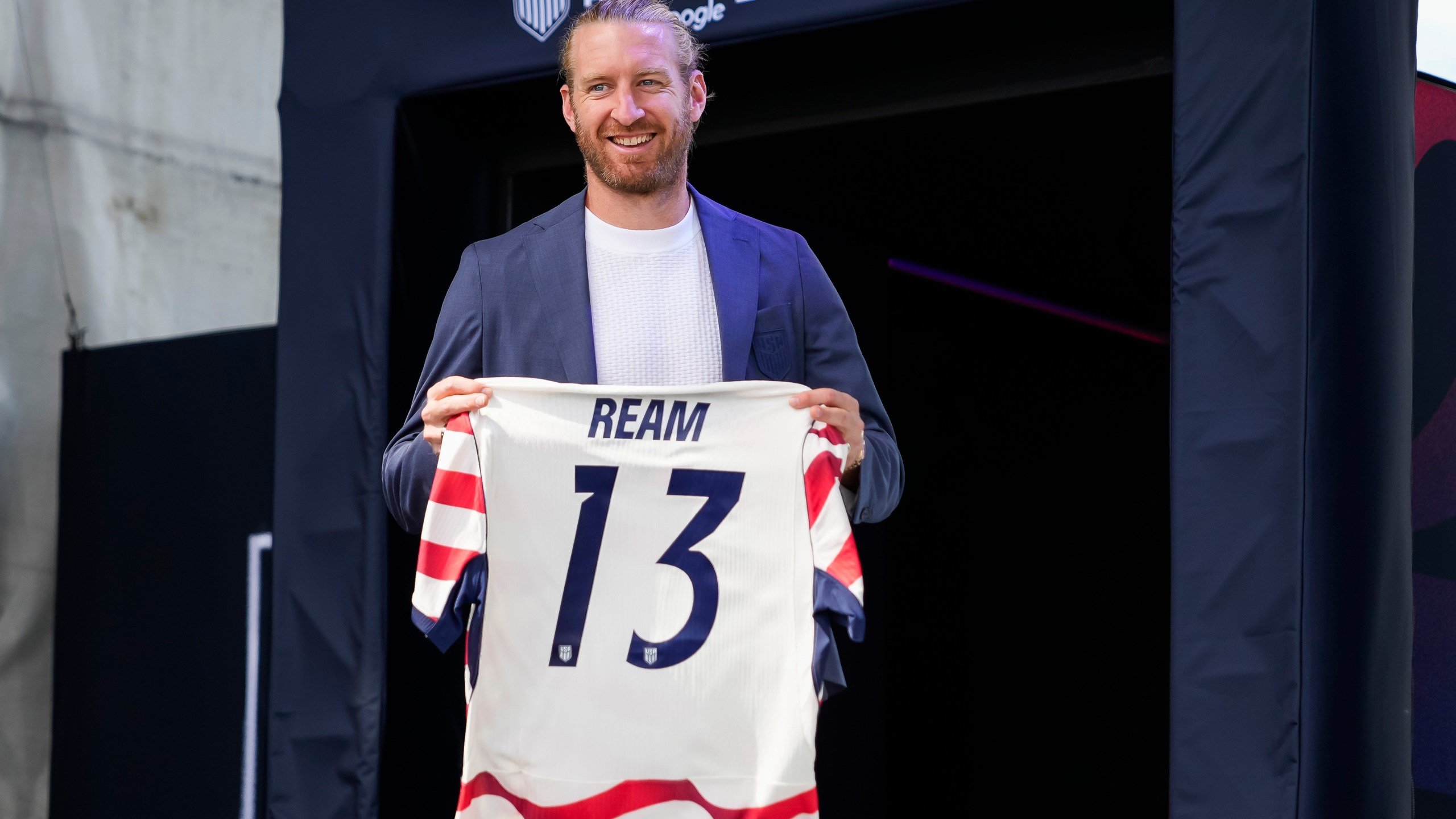 2560x1440 Tim Ream will be the captain of the US national team at the World Cup