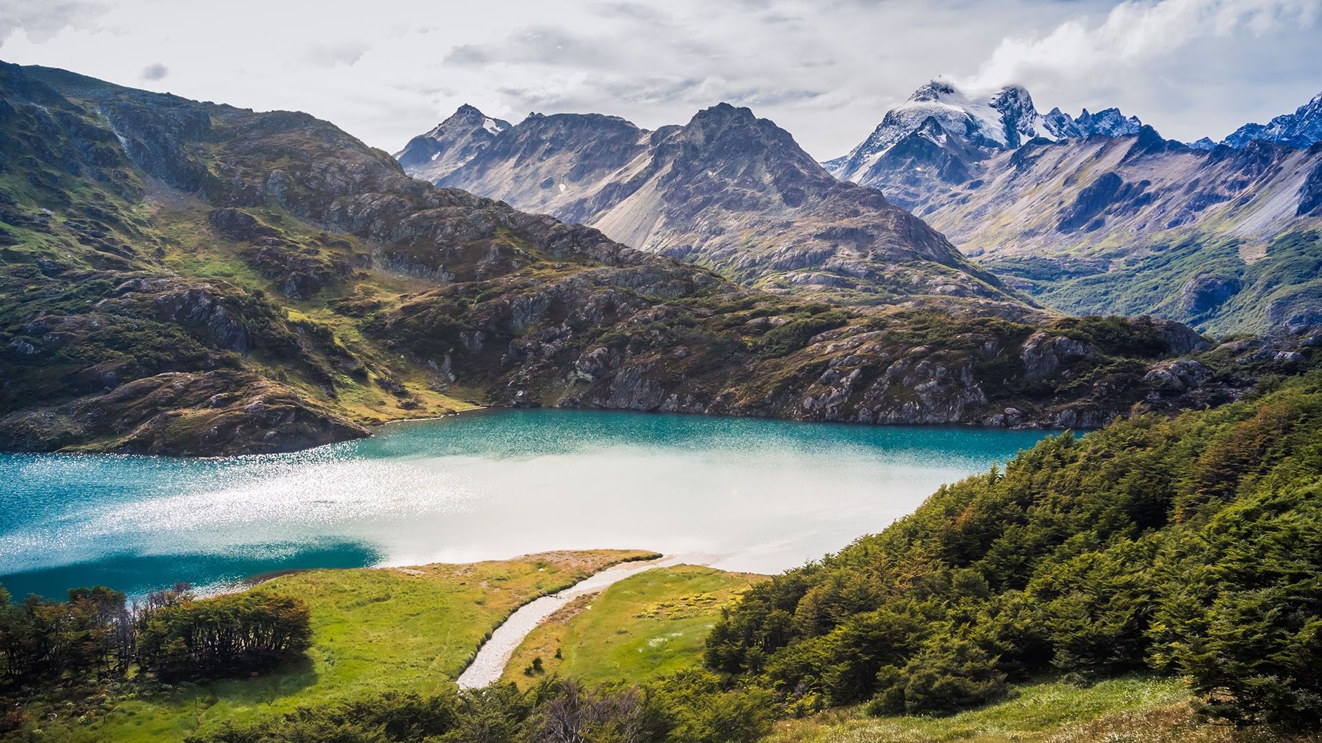 1920x1080 Laguna del Caminante at Tierra del Fuego National Park, Ushuaia, Argentina. Windows Spotlight Image