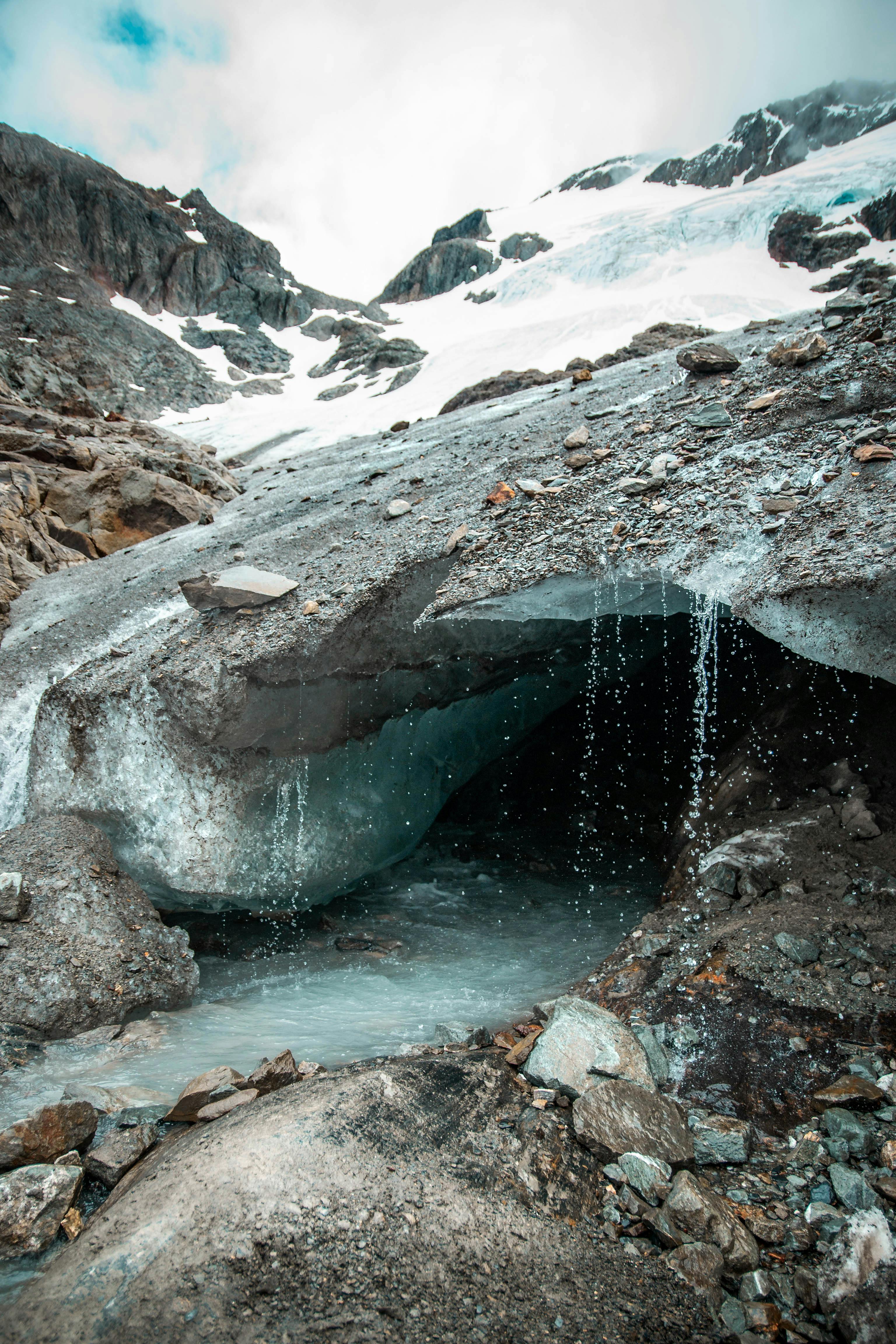 3072x4608 Vertical Shot of Glacier · Free
