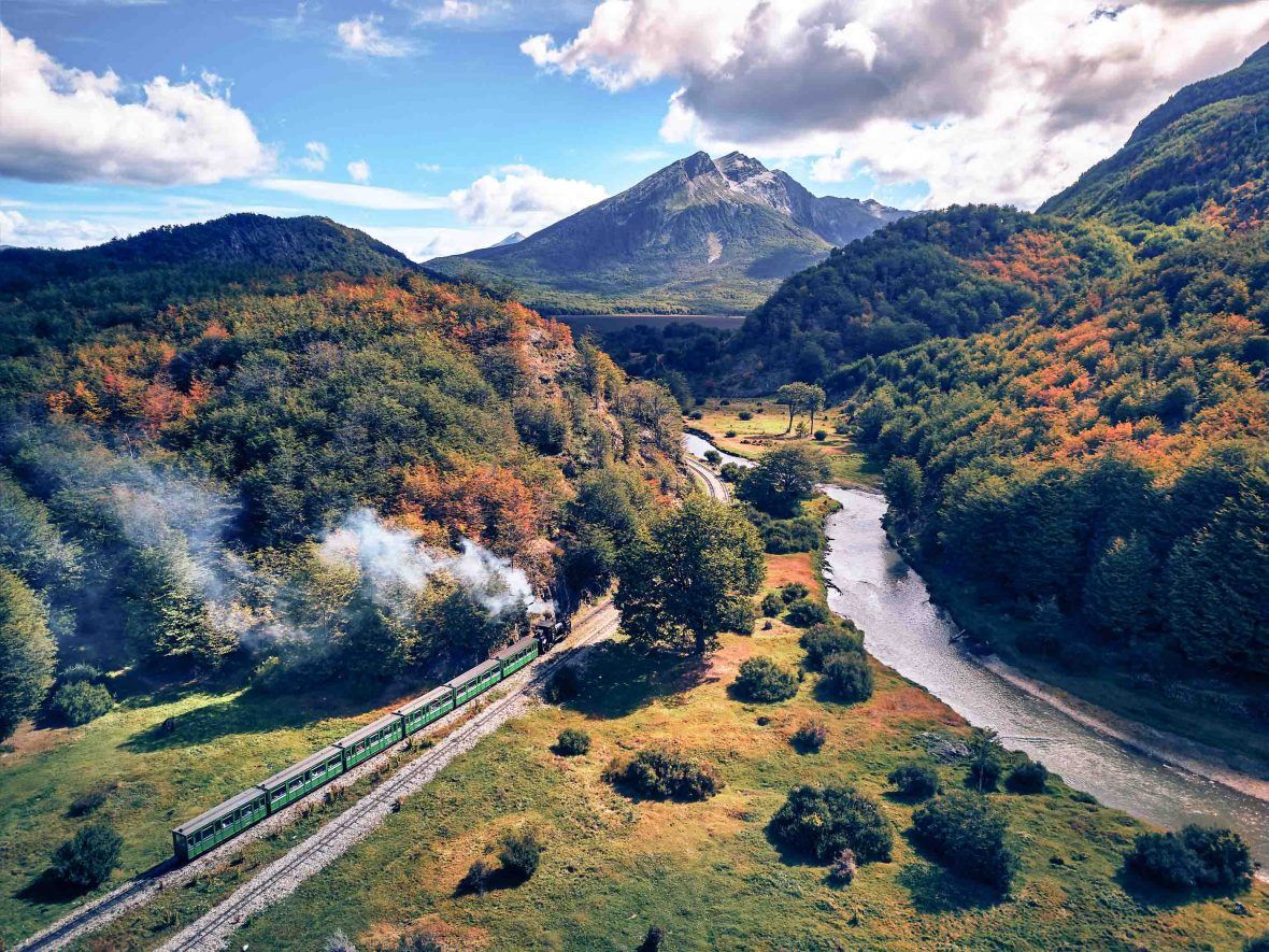 1180x885 Riding the railway to the end of the world