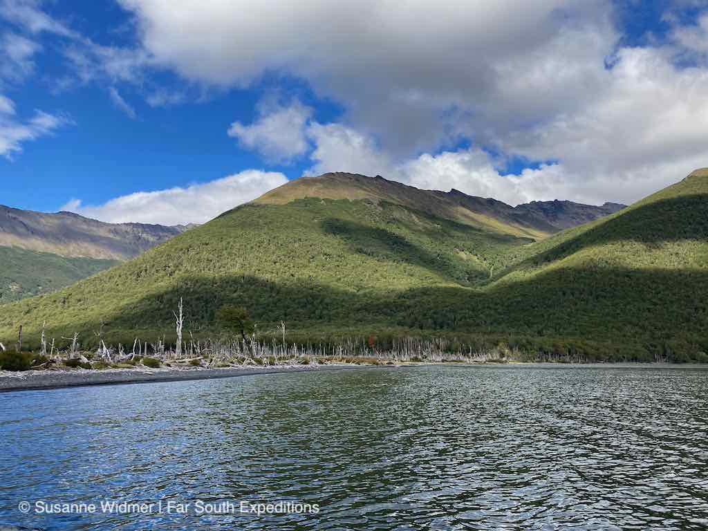 1024x768 Lago Deseado, Tierra del Fuego
