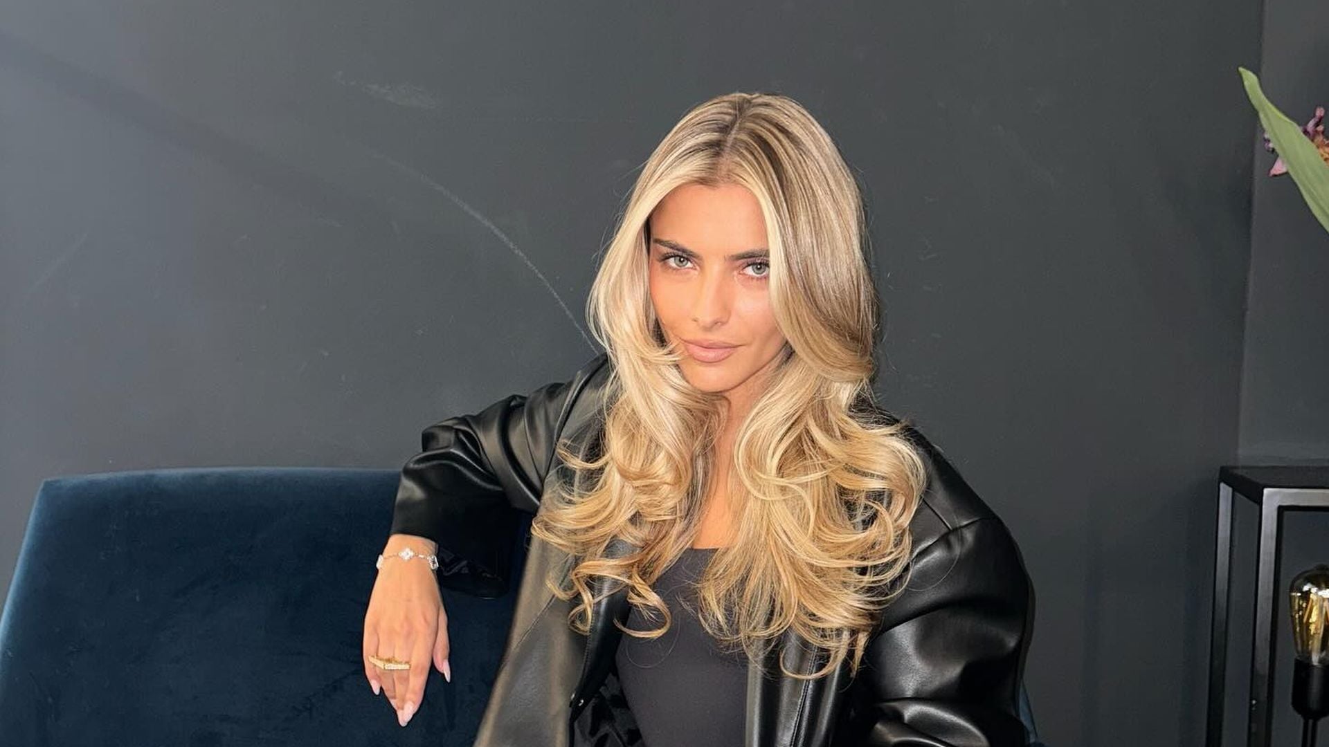 1920x1080 Trennung? Sophia Thomalla Reagiert Auf Frisur Kommentare