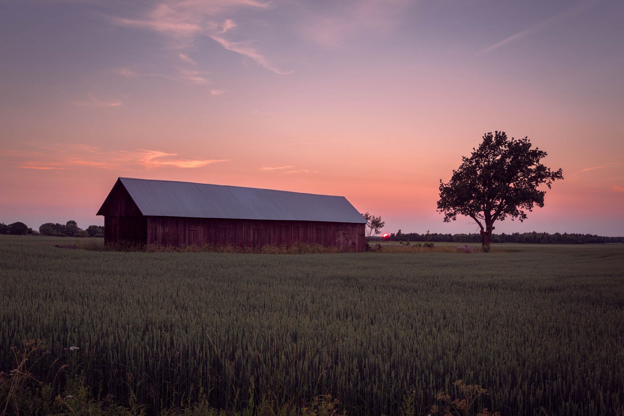 2048x1365 Download Man Made Barn HD Wallpaperx1365