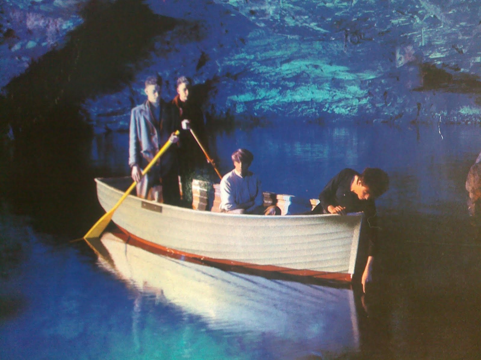 1600x1200 Echo And The Bunnymen Wallpaper