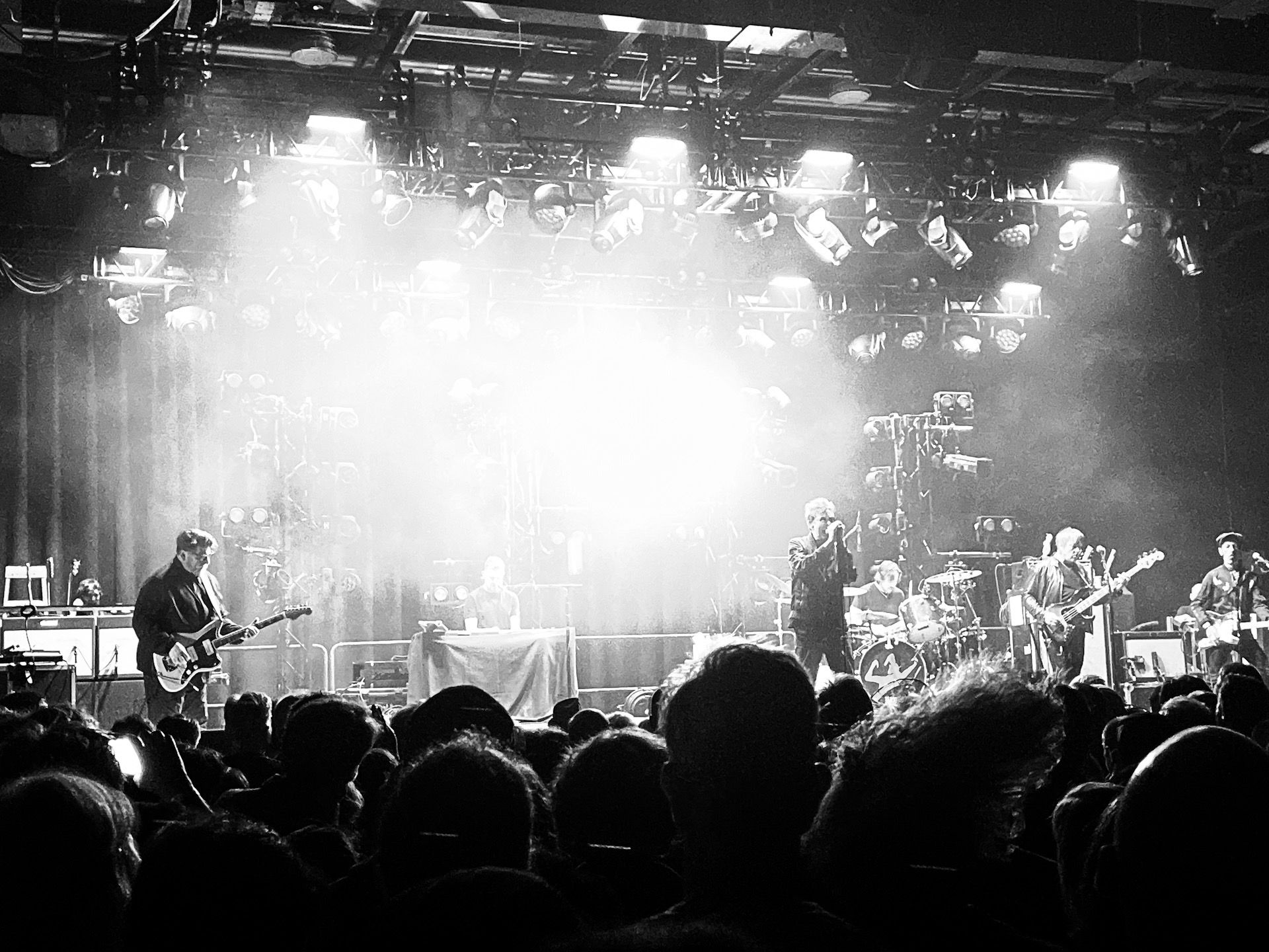 1920x1440 Echo & The Bunnymen brought 'Songs to Learn & Sing' to Brooklyn Steel (review, setlist, video)