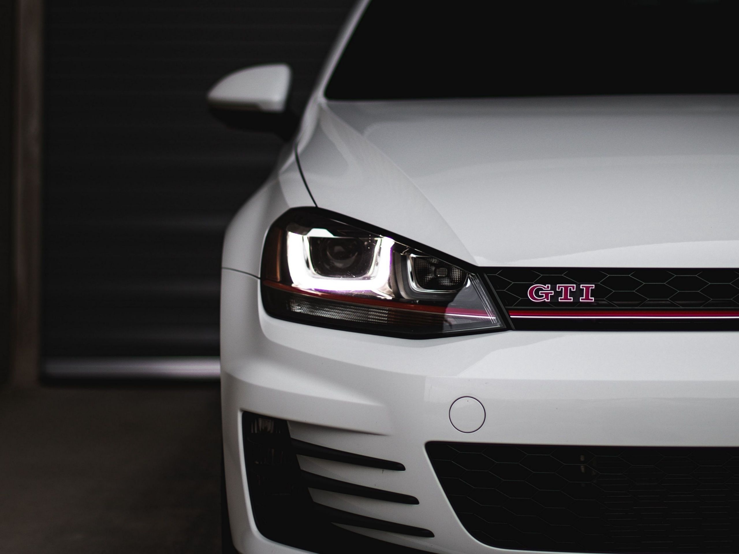 2560x1920 GTI Wallpaper