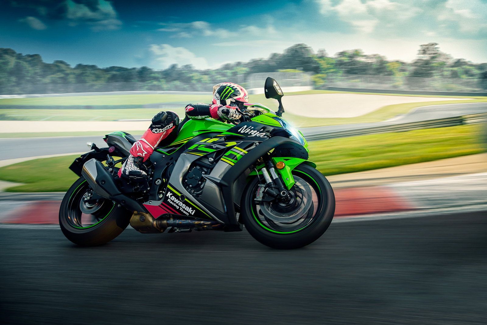 1600x1067 New Kawasaki Versys 1000 for 2019