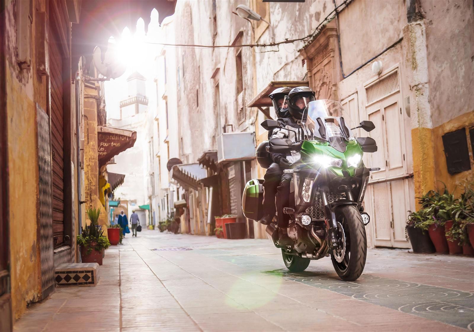 1600x1120 Kawasaki Versys 1000 SE Guide
