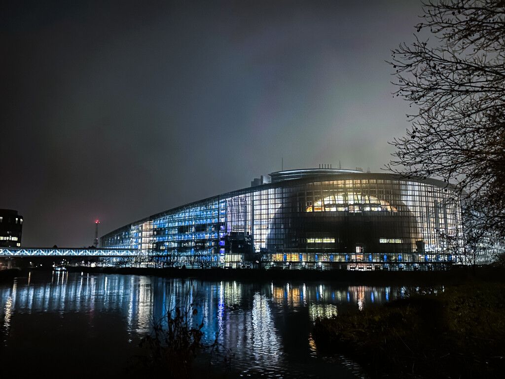 1024x768 Expenses allowance for MEPs: Bureau to decide on zero increase • Table.Briefings
