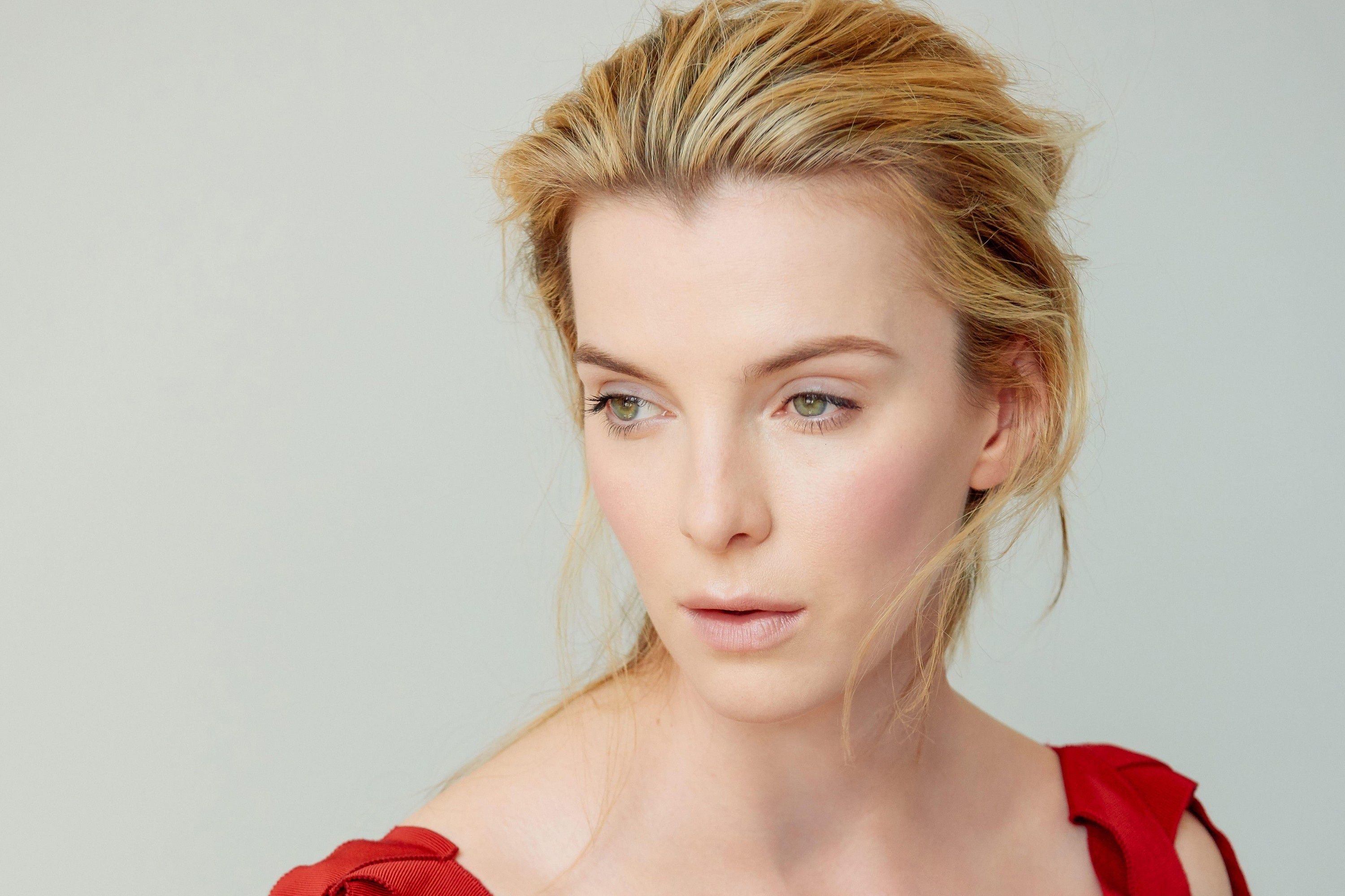 3000x2000 Download American Blonde Green Eyes Face Actress Celebrity Betty Gilpin HD Wallpaperx2000