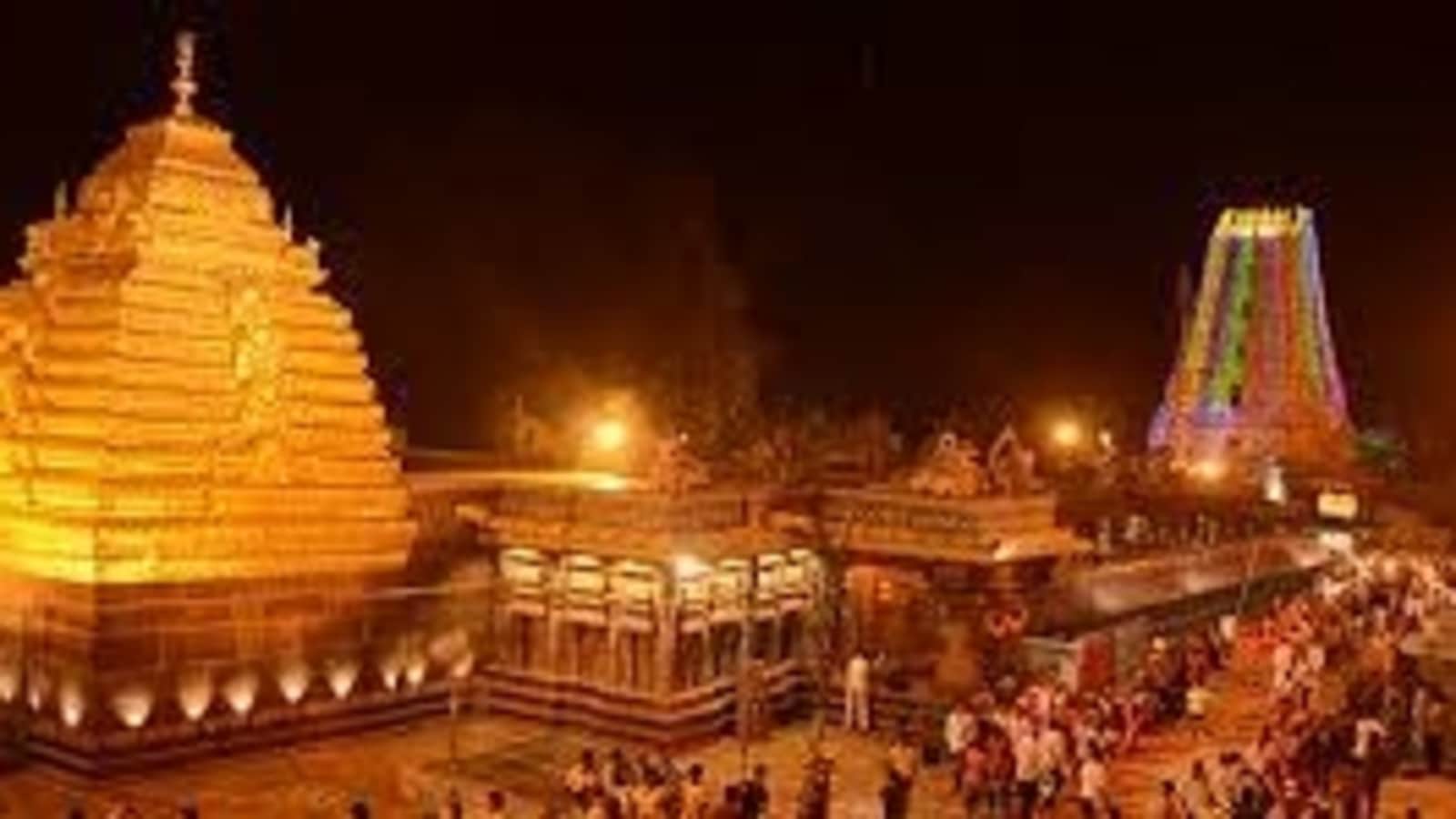 1600x900 Karnataka devotees and Andhra vendors clash in Srisailam