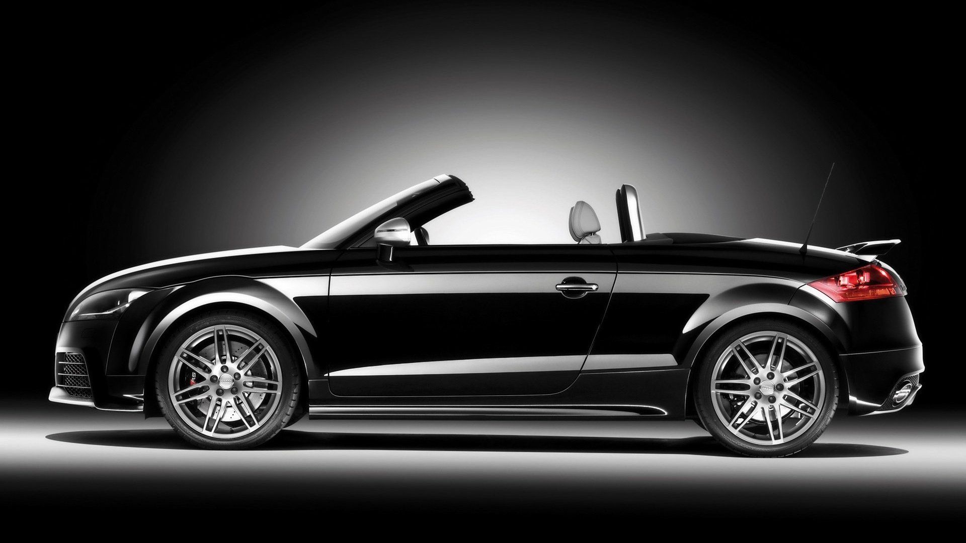 1920x1080 Stunning HD Wallpaper of the Audi TT Roadster in Blackx1080